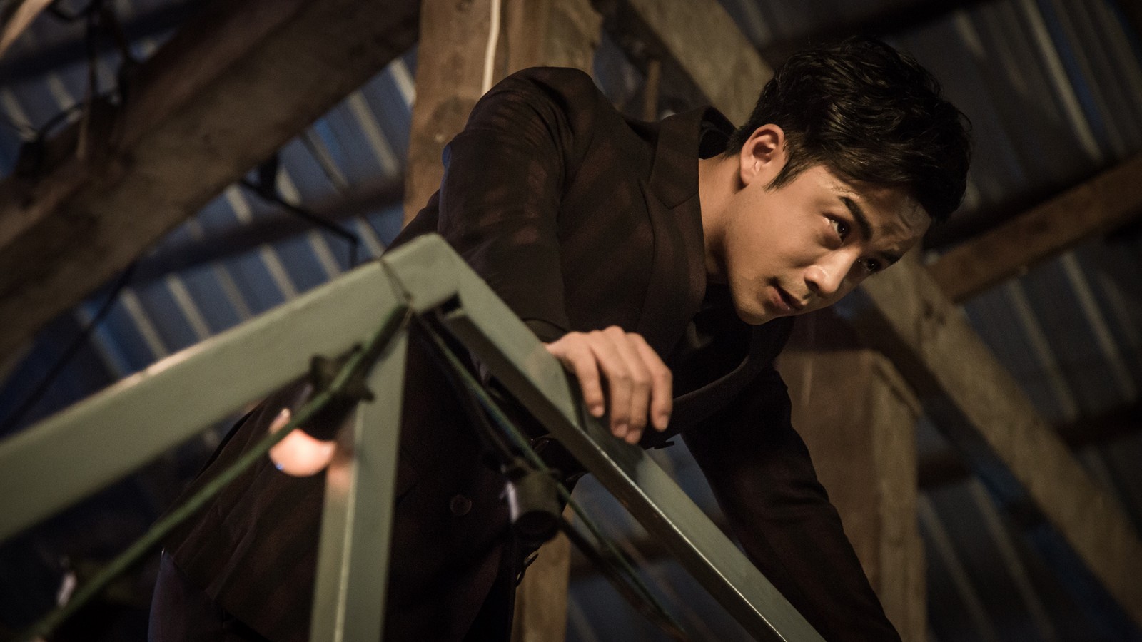 电影《血拳之双龙劫》今日上线 李茂大展"眼"技霸气侧漏