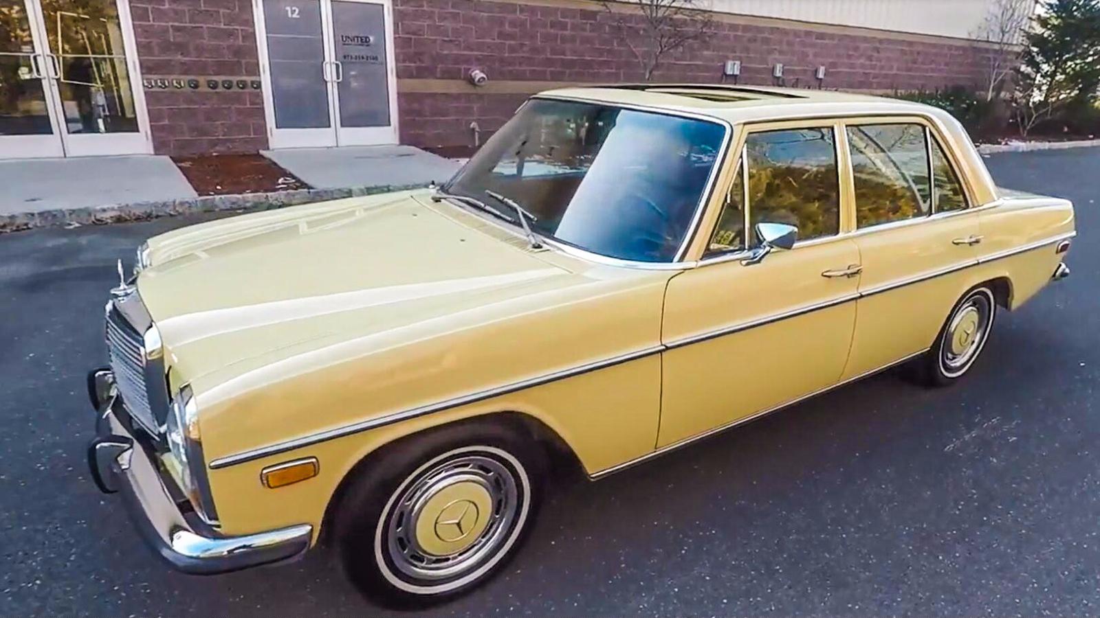 驾驶一辆1973年的奔驰220d是一种什么体验?