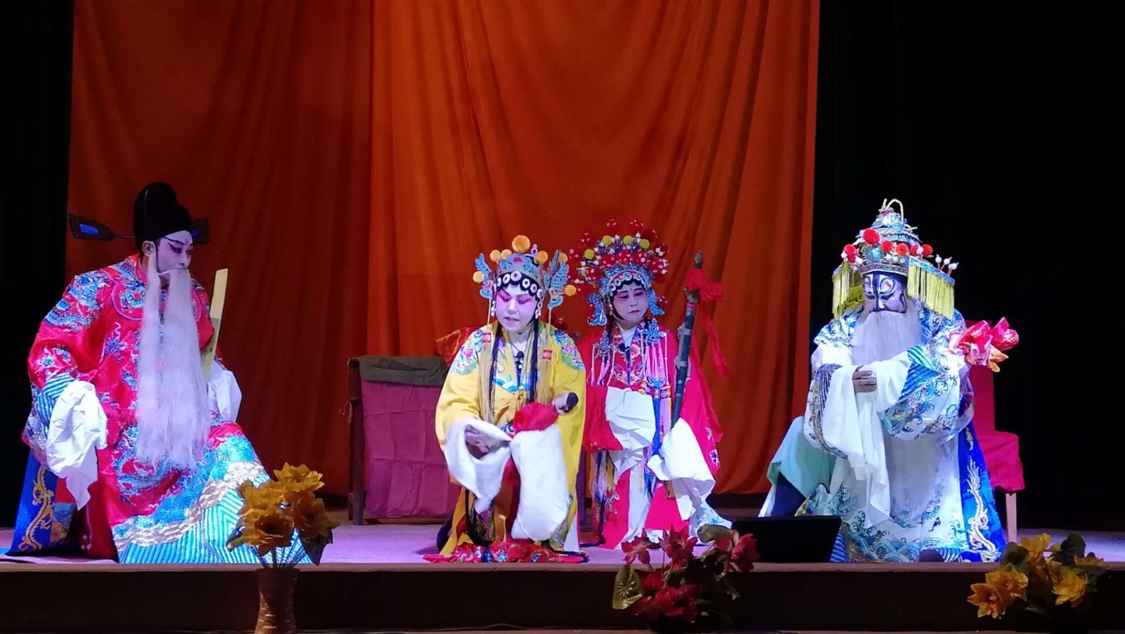 正月初五天水水关村的秦腔大戏唱起来丰富了农村舞台