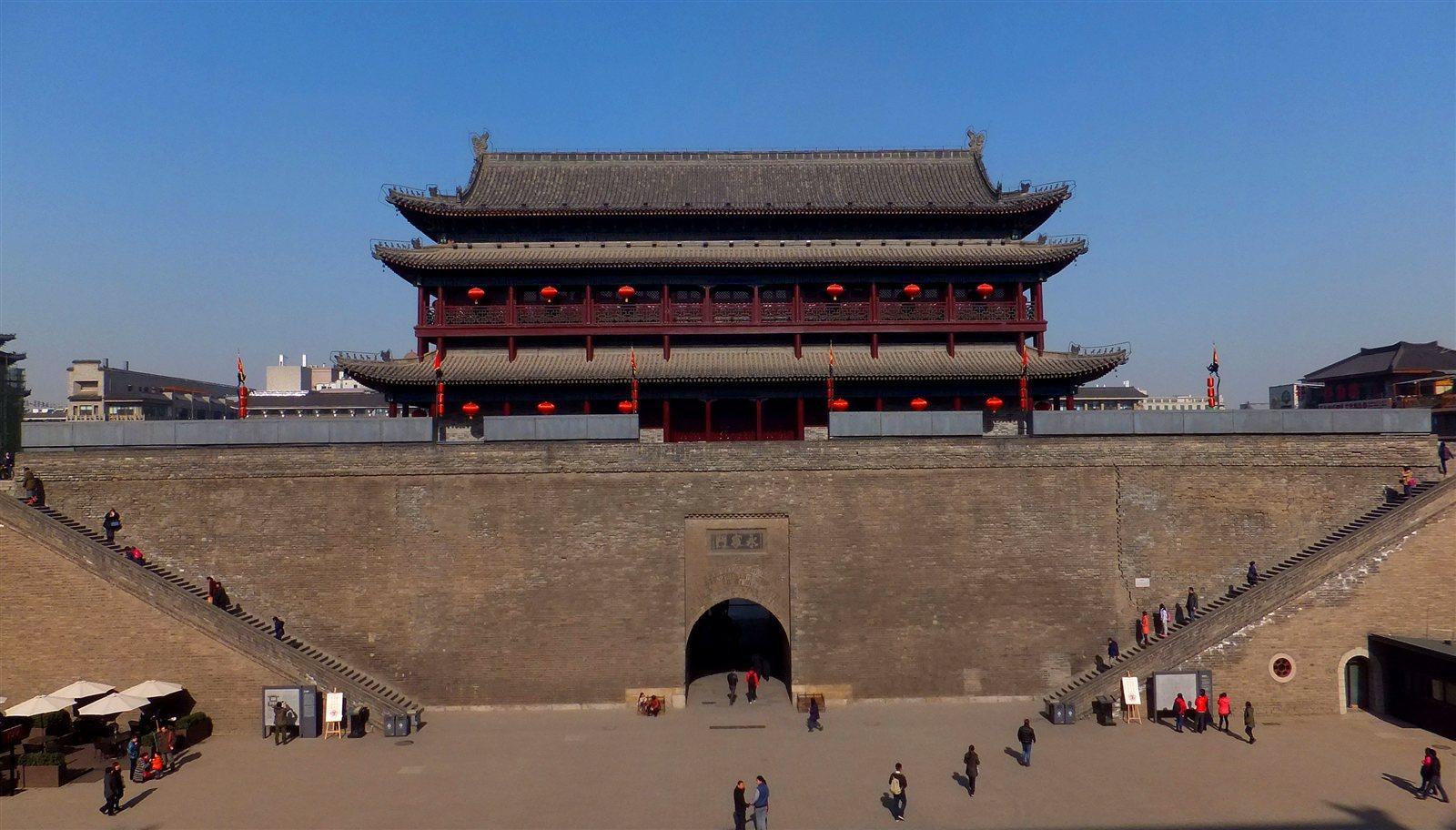 古代曾是13个朝代的首都(分别为:西周,秦,西汉,新朝,东汉,西晋,前赵