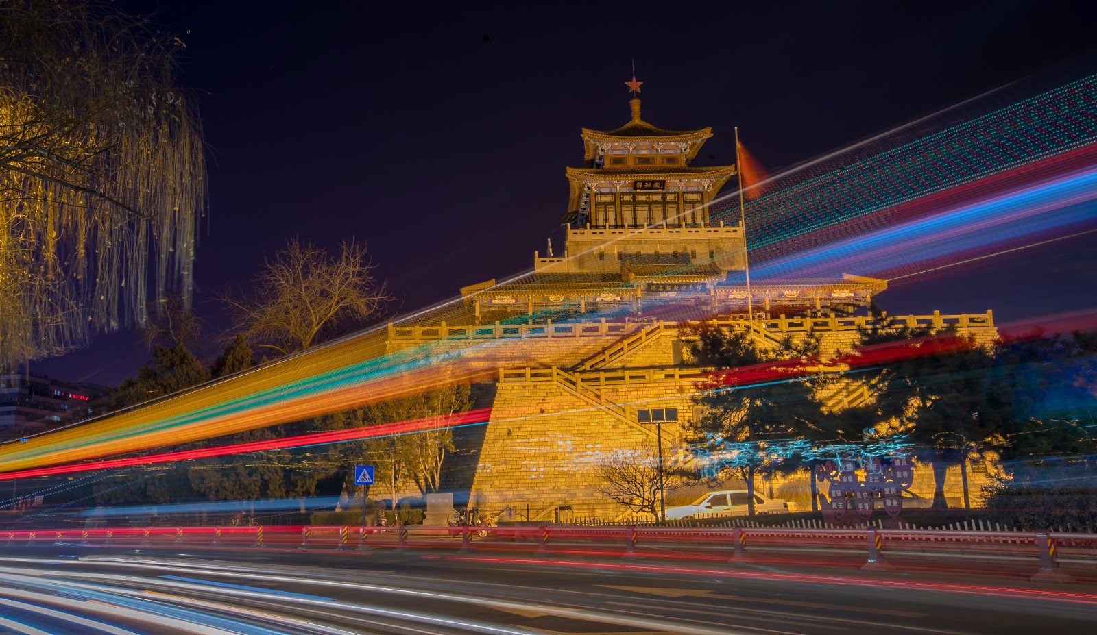 济南一湖一环亮灯工程环城公园夜景