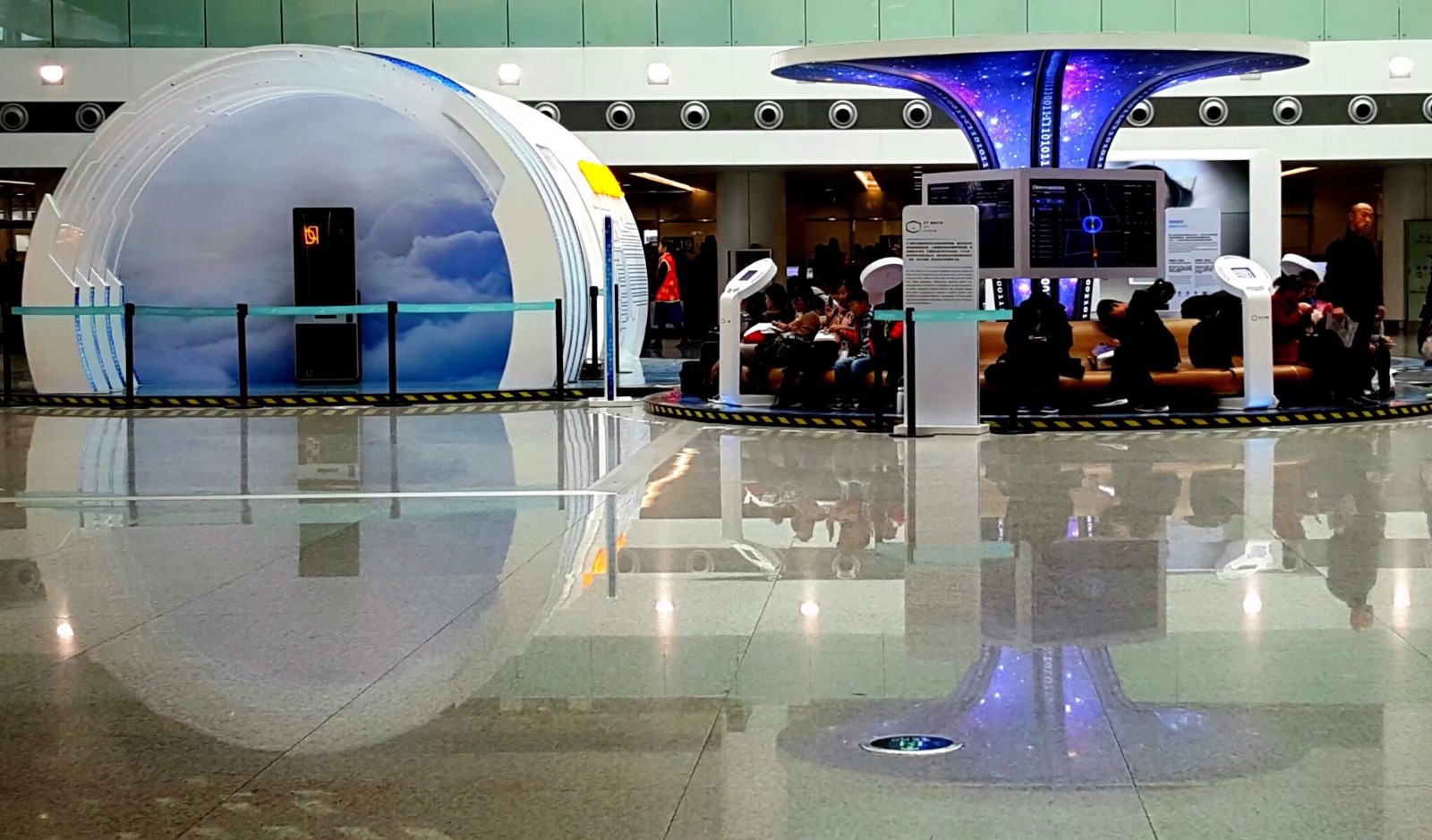 杭州萧山国际机场候机大厅随拍