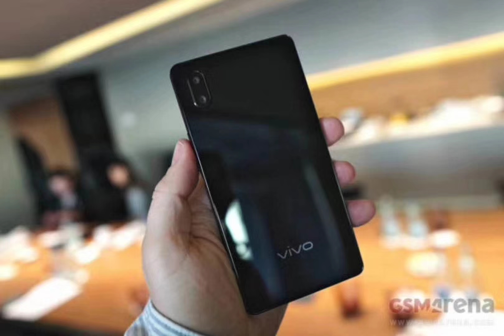 vivo apex亮相mwc大会 隐藏式摄像头帅不帅