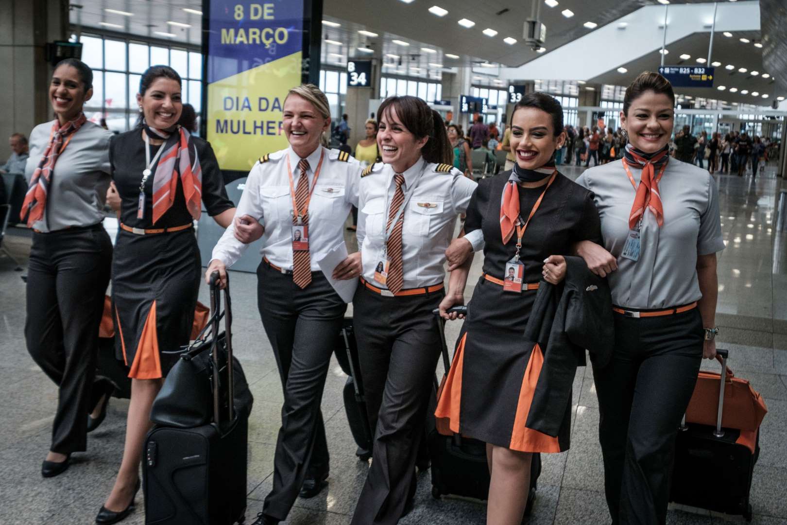 盘点全球空服员制服加上美腿百看不厌你最喜欢哪一家