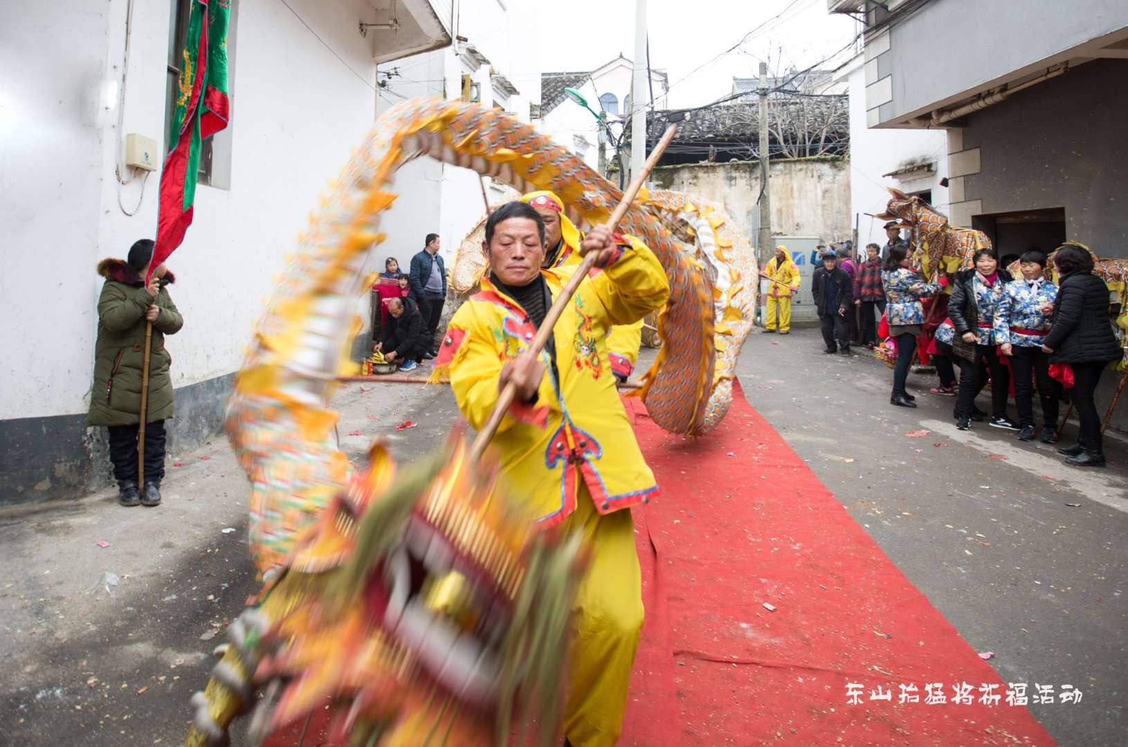《东山抬猛将》正月初三东山抬猛将具有地方特色的传统民俗活动