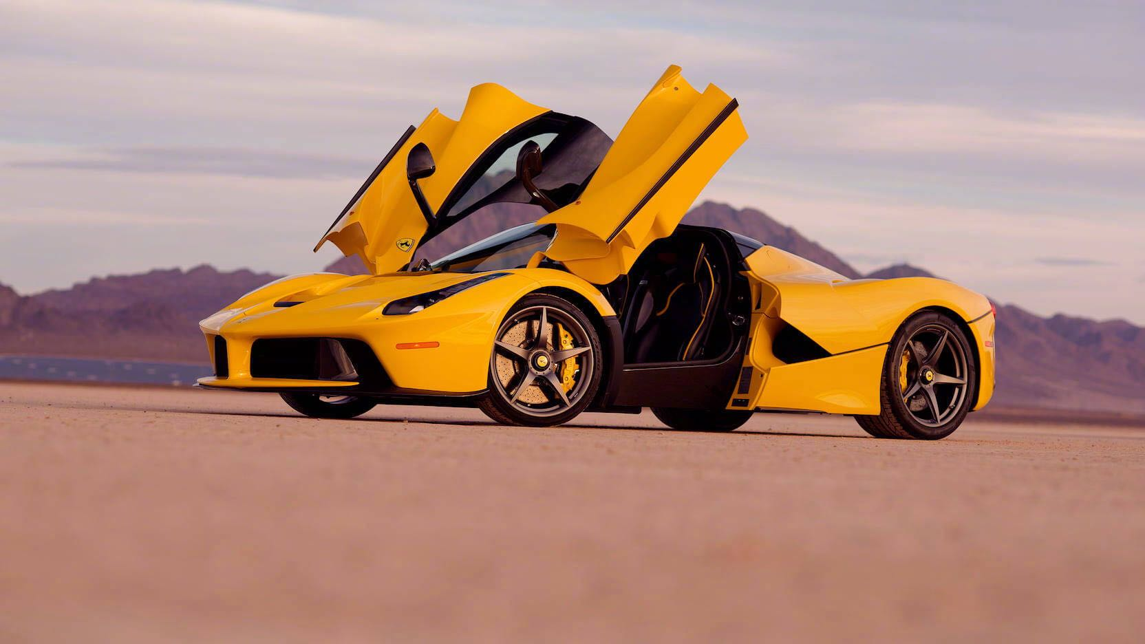 黄色法拉利laferrari