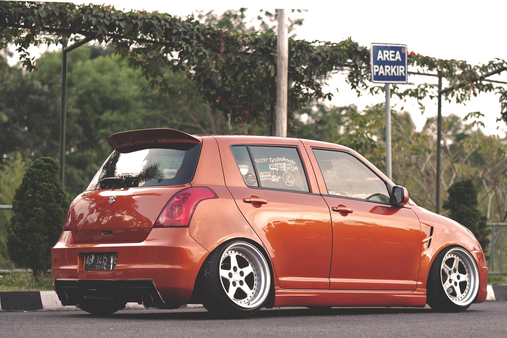 来看看铃木雨燕改装鉴赏