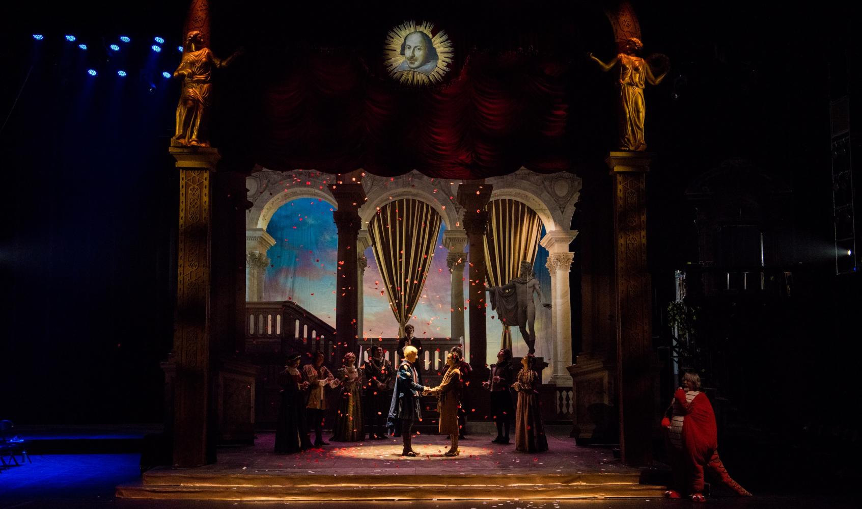 开心麻花《莎士比亚别生气》: 野心很大, 笑果不足