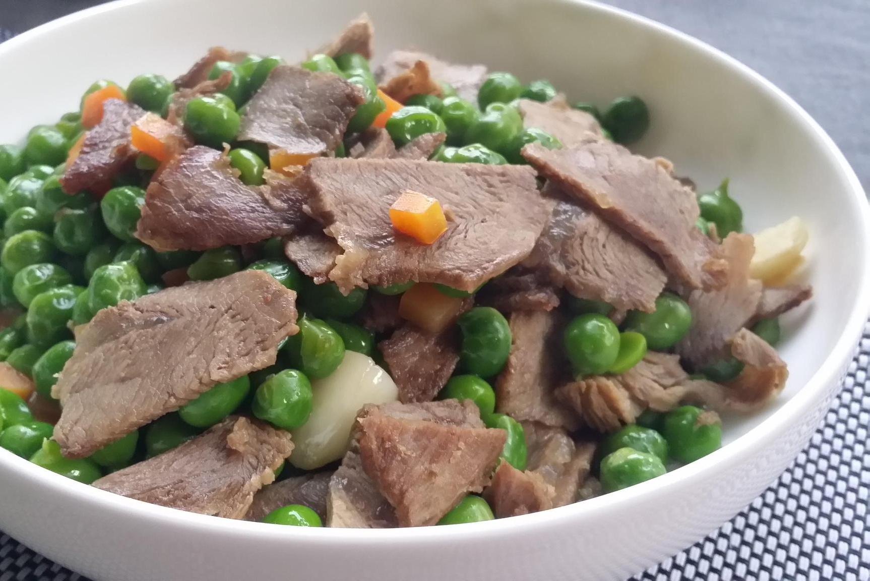 冬天怎么能不来点豌豆炒牛肉,做法简单,你学会了吗?