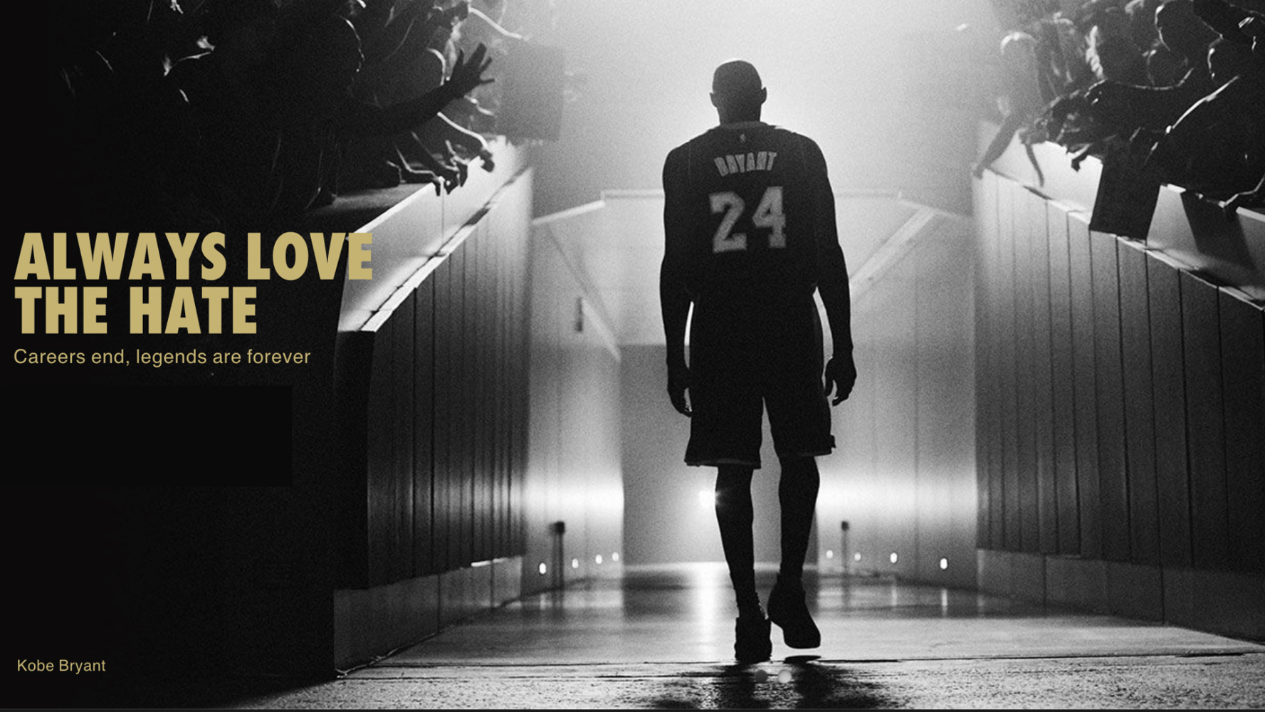 在科比演讲完以后,依旧说出了"mamba out"然后把话筒放在了地板上,这