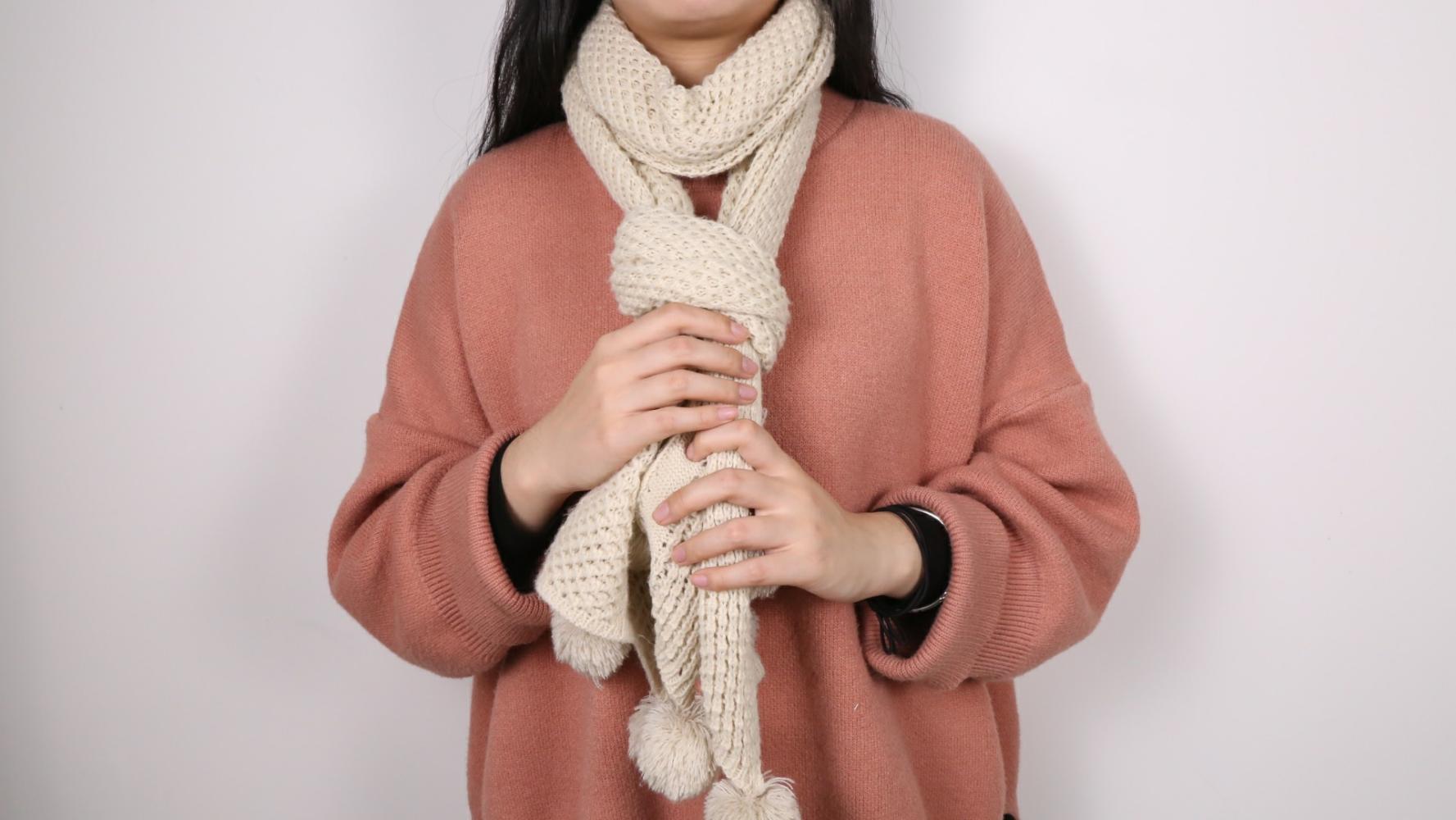 女生系围巾不要一成不变教你9种围巾系法回家试试吧