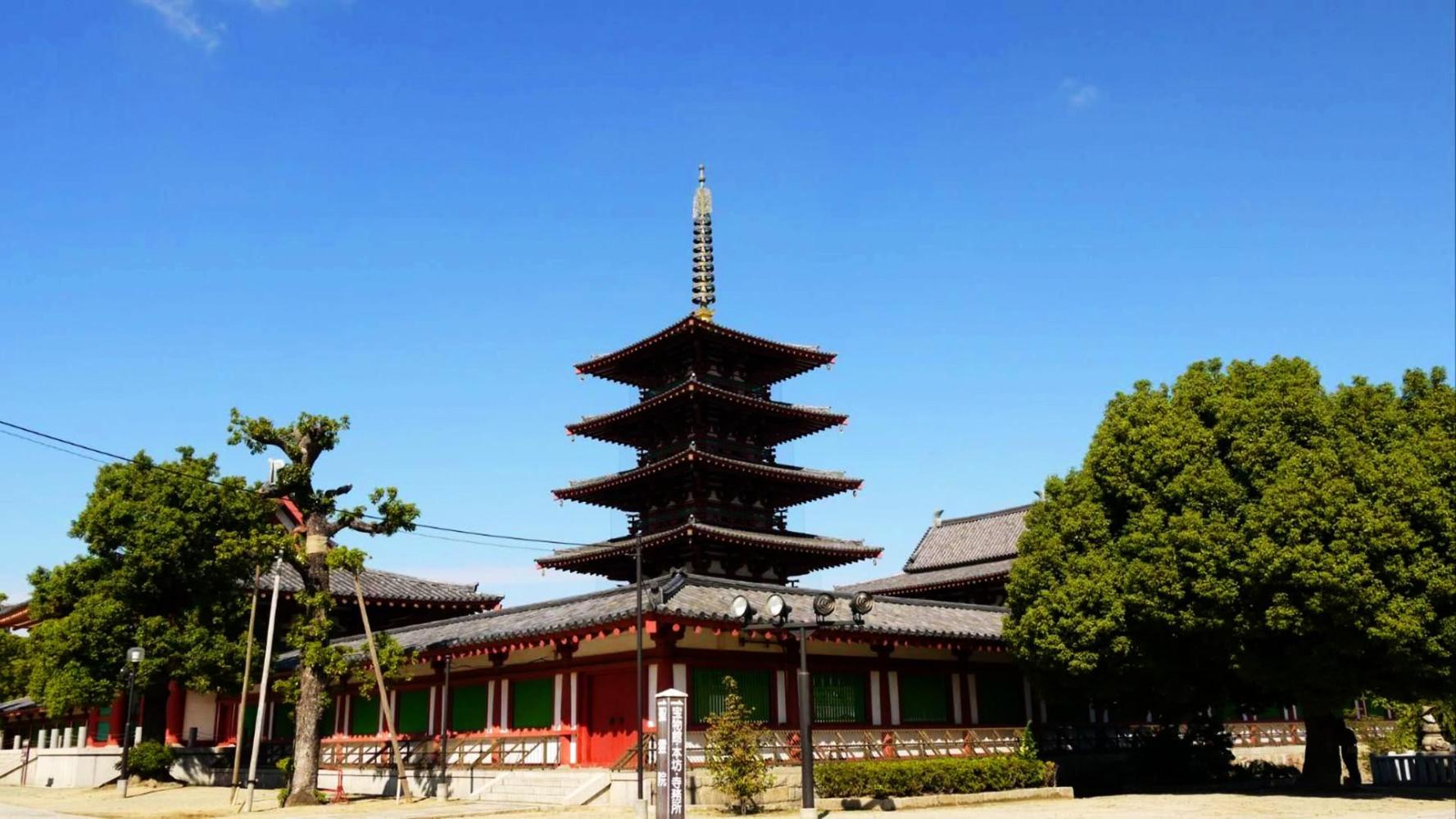 但不幸的是,在孝武帝永熙三年二月,雷电击中永宁寺塔引发大火,可叹