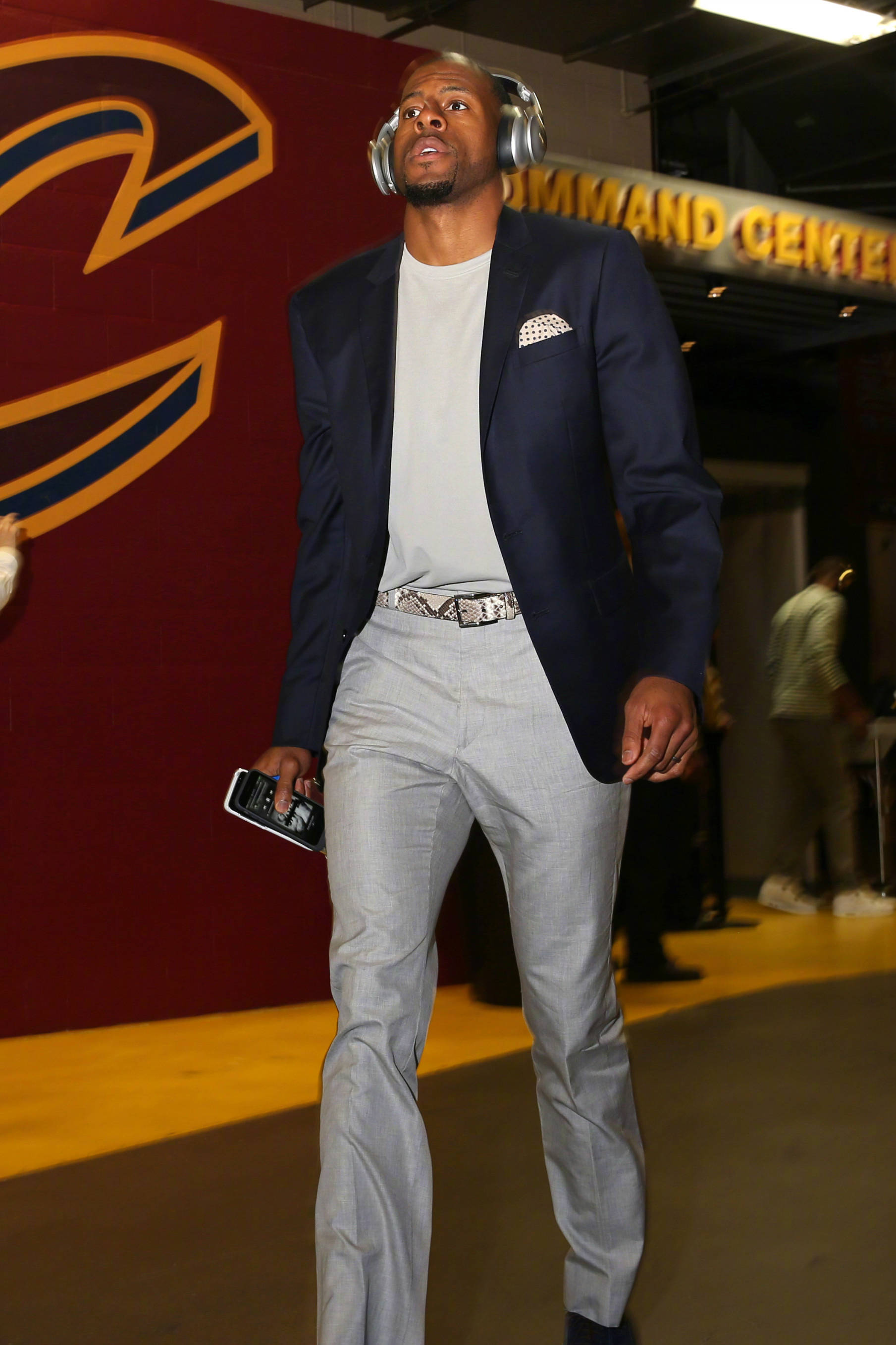 祝伊戈达拉34岁生日快乐!