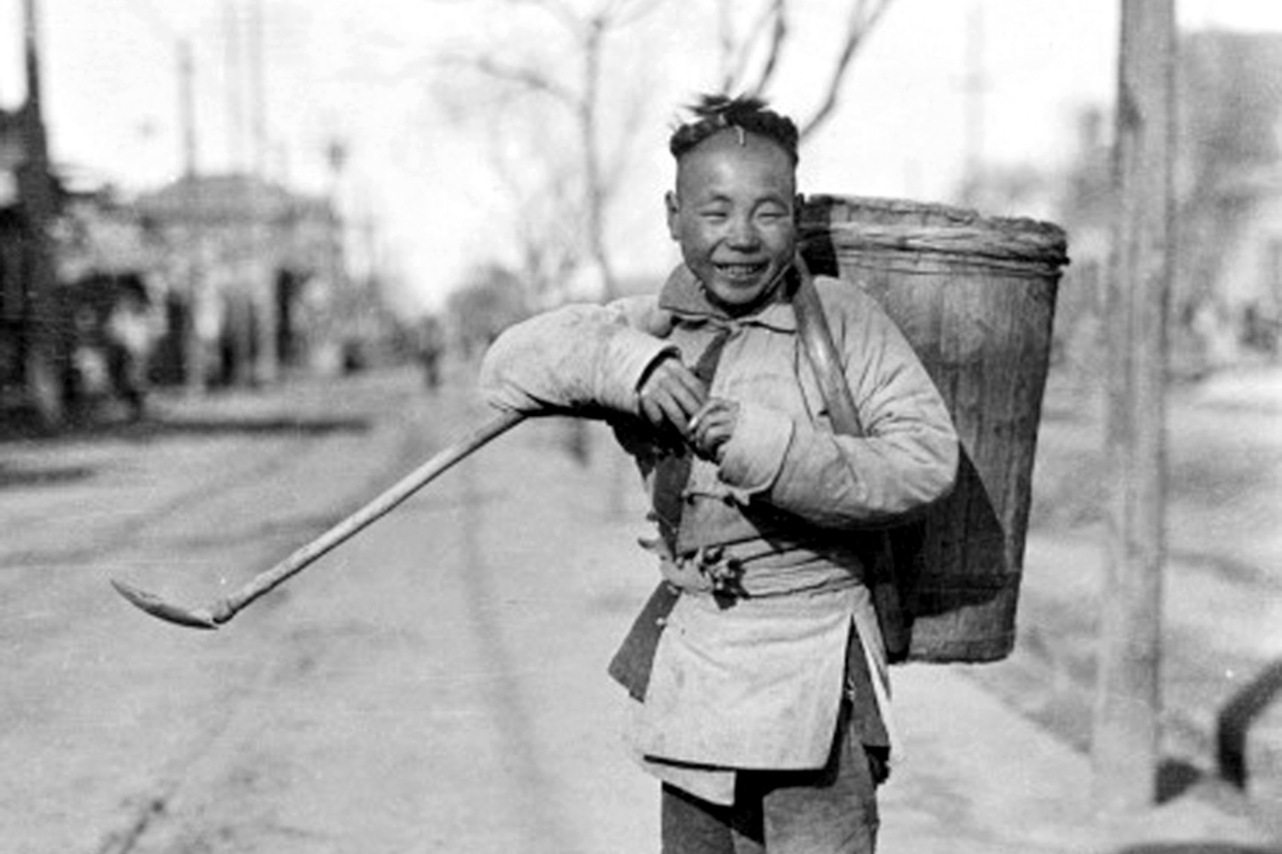 皇帝马桶里藏什么宝贝,北京城隐形的大亨居然是"掏粪boy"