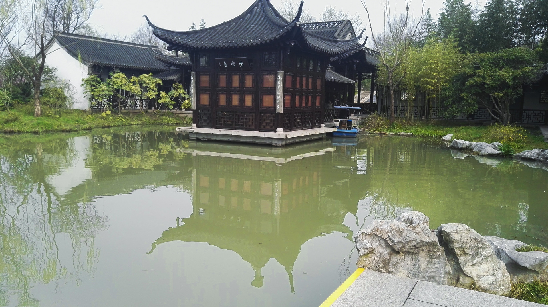 扬州最大园林占地2.5平方公里,因康熙乾隆多次游览而知名