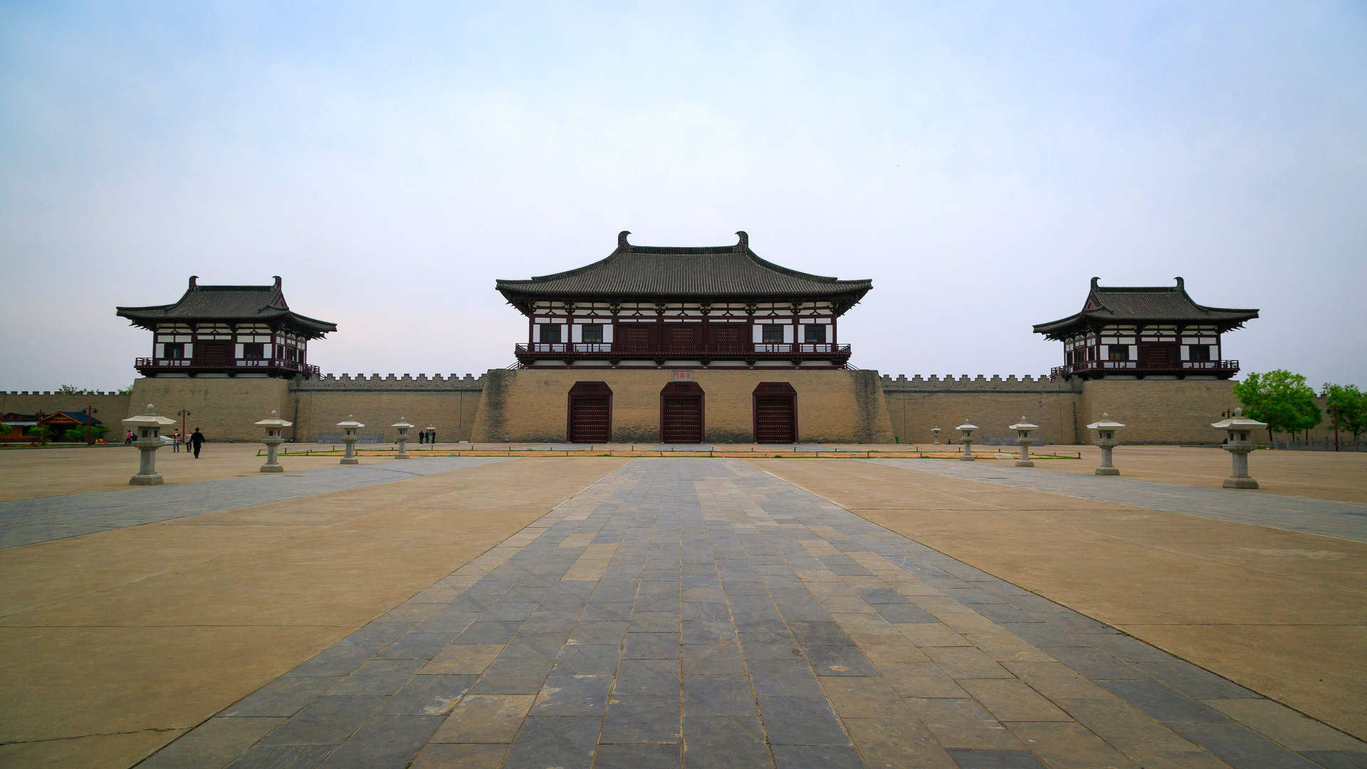 曾为十三朝古都105位帝王定鼎于此现为三线城市