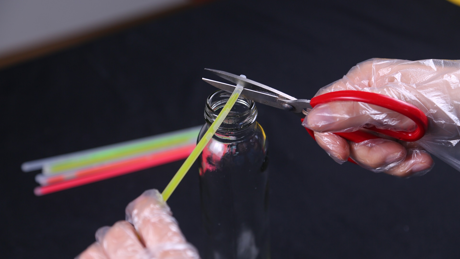 手里的荧光棒用对了吗?教你把它改成这个,漂亮绚丽好浪漫