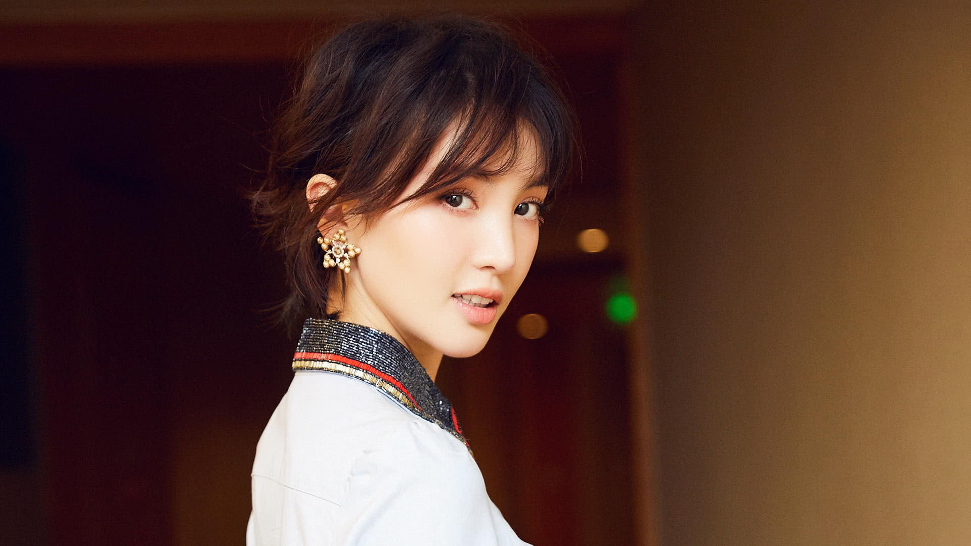 唐人弃金晨陈瑶,一心想要将胡冰卿捧成下一个