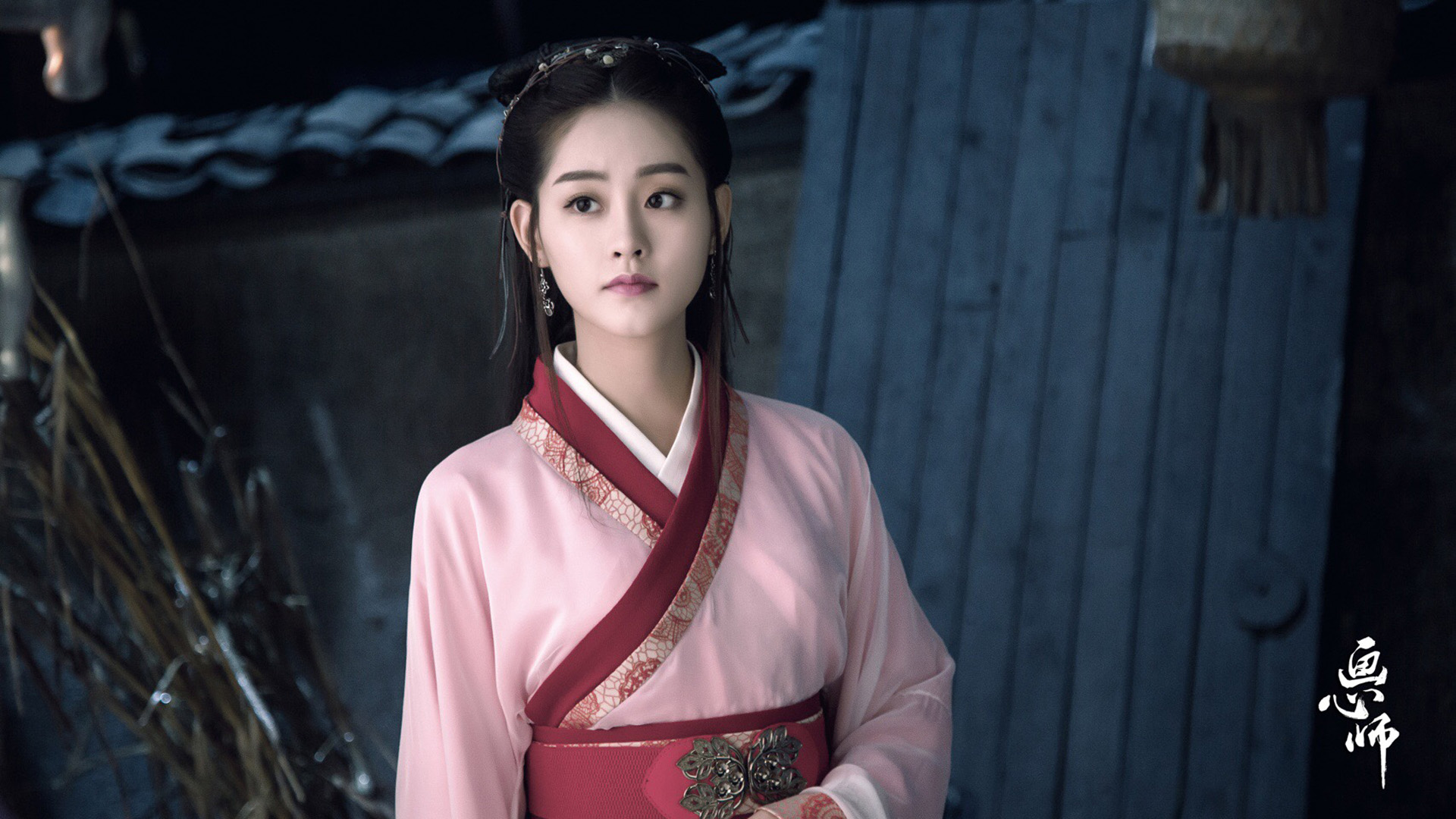 新版周芷若遇到赵敏,杨幂pk唐嫣,你觉得谁会赢了?