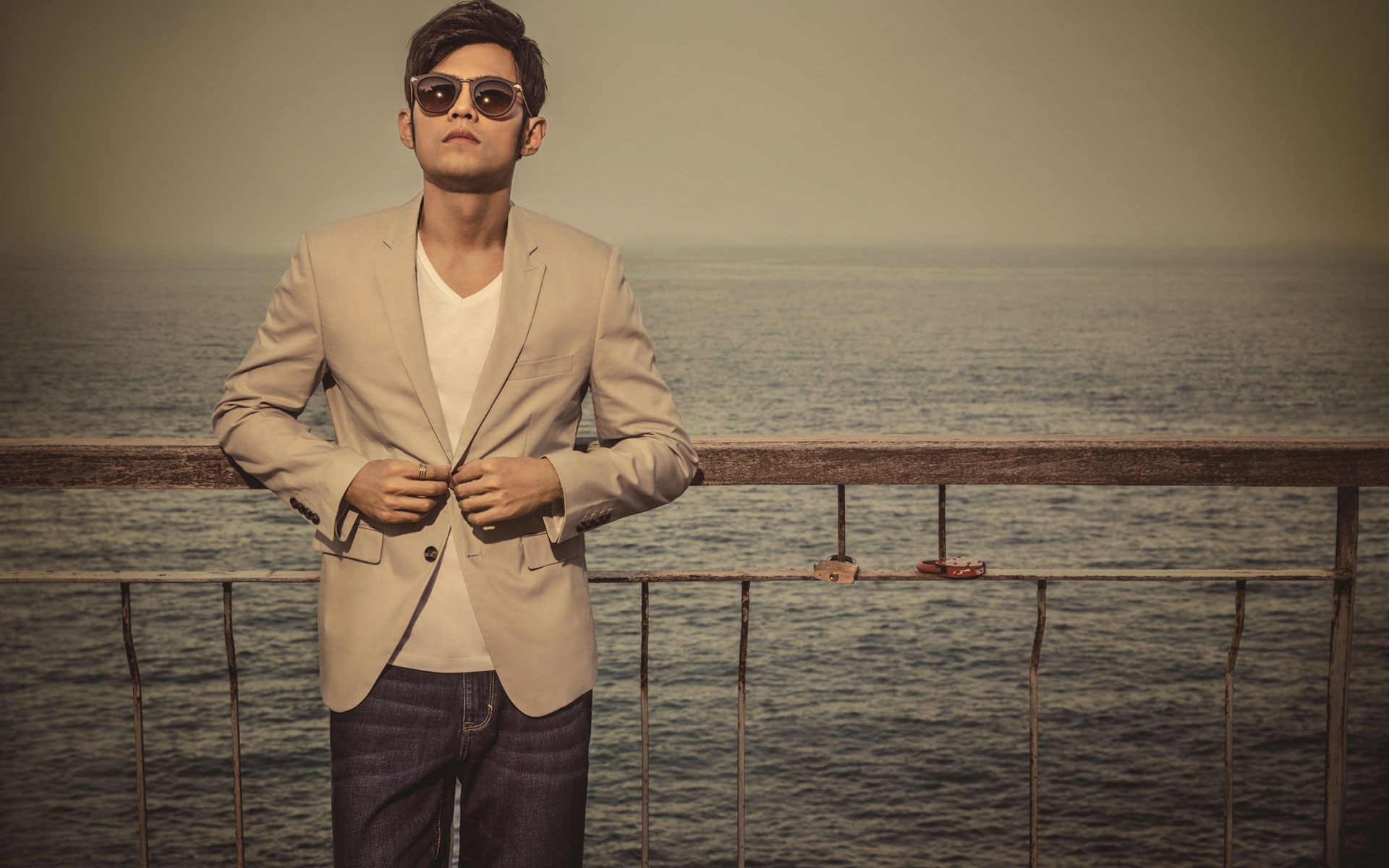 周杰伦39岁发新歌《等你下课》,重复的音调,似乎天王已江郎才尽