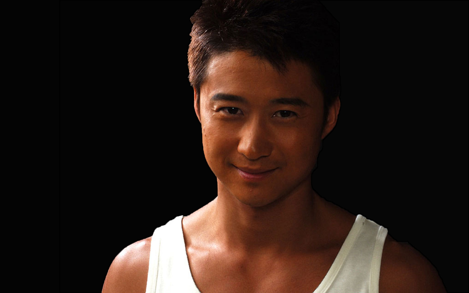 他靠奶奶卖澡巾维生,参加选秀出道,如今其电影票房超吴京和黄渤