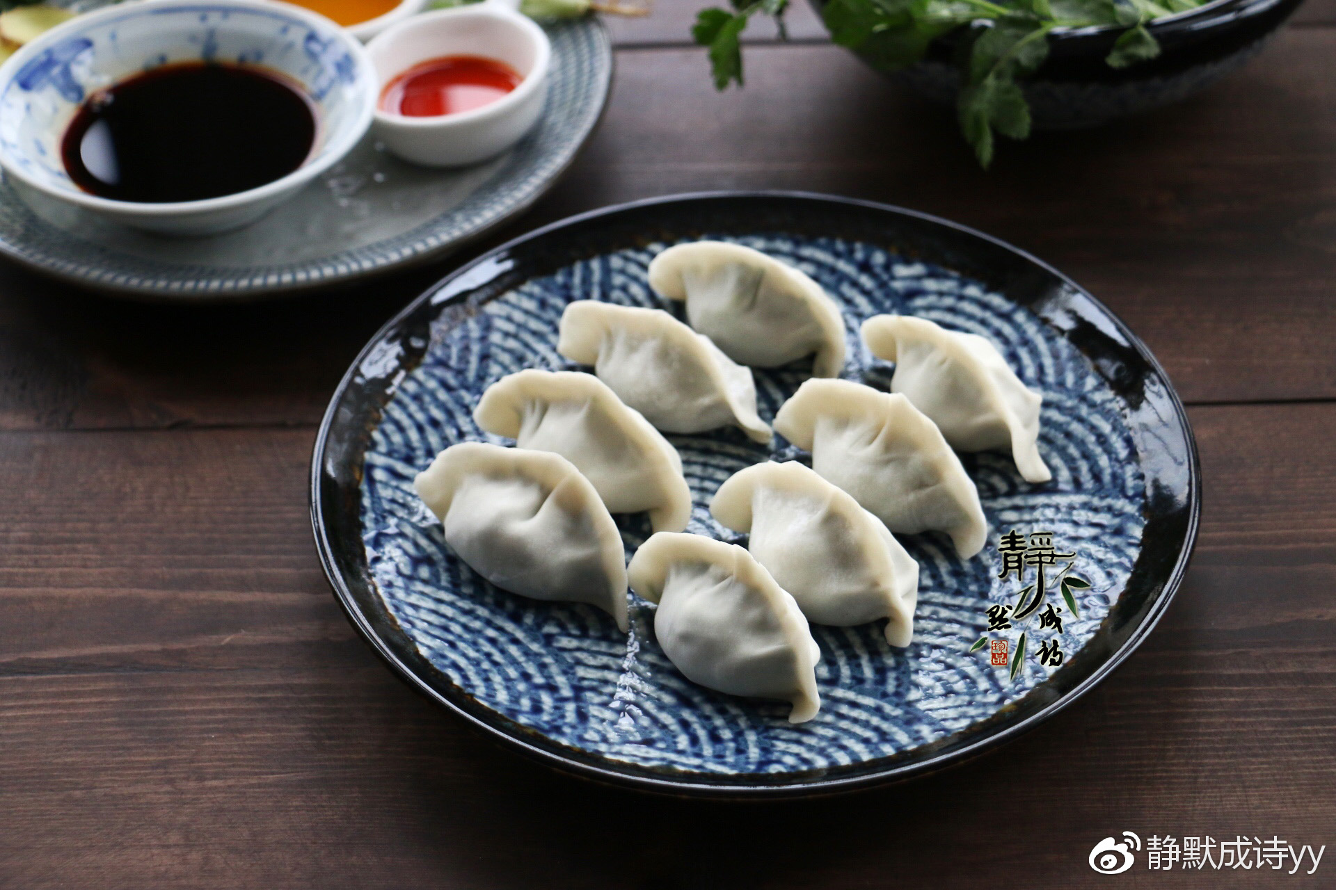 饺子别只会蘸醋吃啦!调个料汁儿,酸辣可口,饺子得多吃一碗|饺子|可口|水饺_新浪新闻