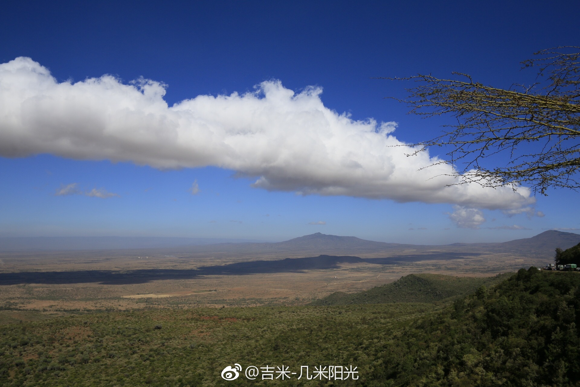 东非大裂谷天上图片