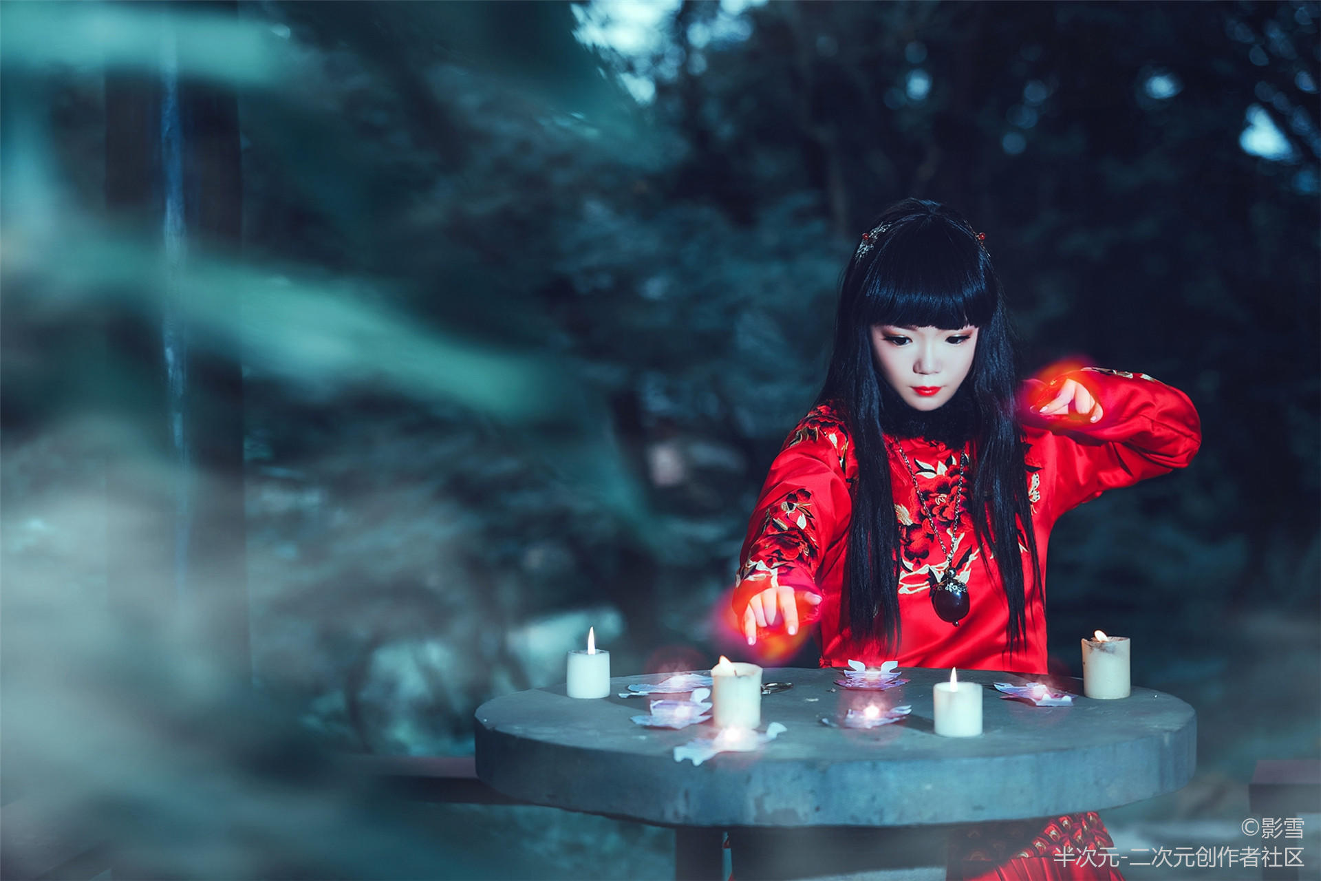 无心法师岳绮罗cosplay 帅气的红衣小姐姐 气质绝佳!