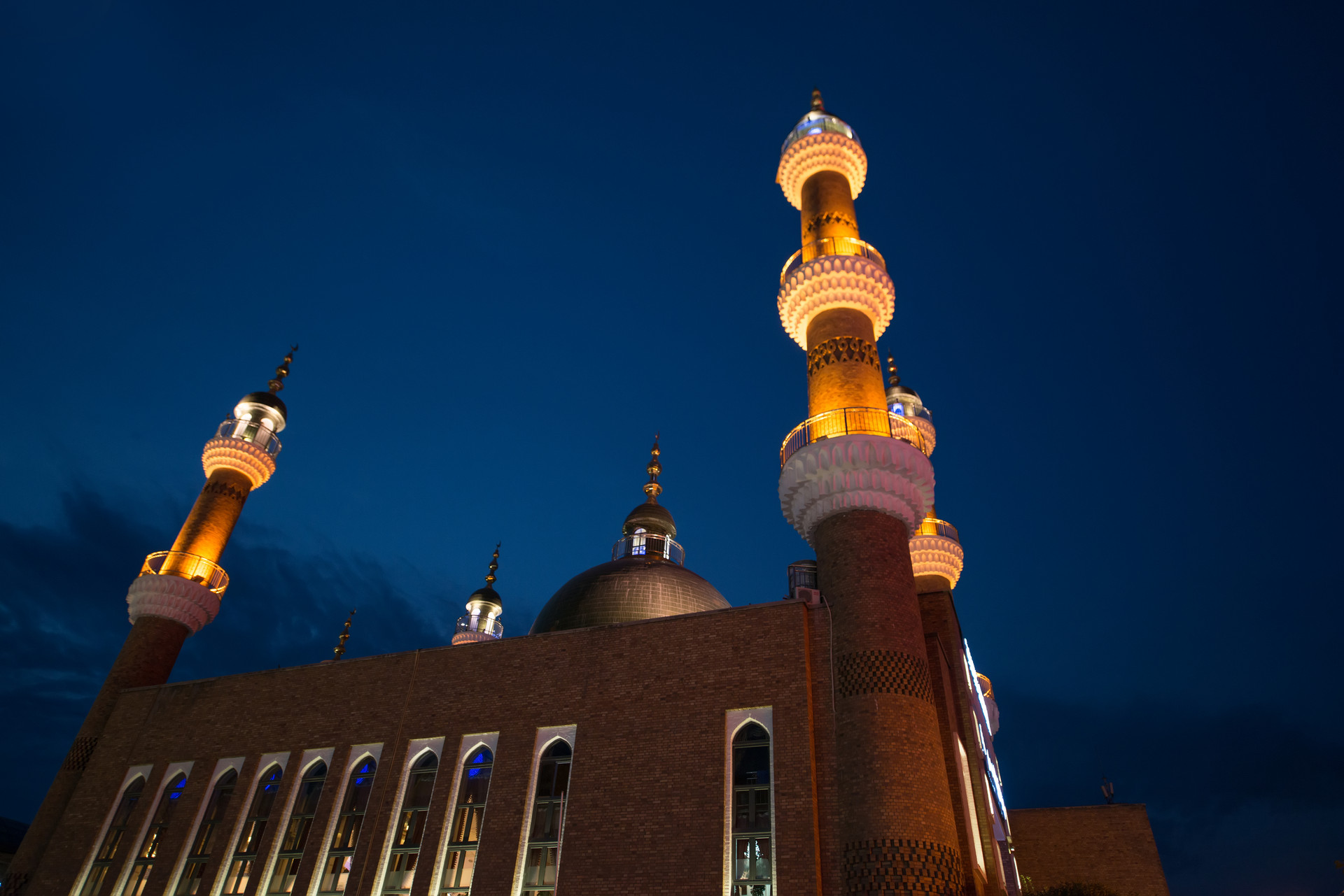 取代土耳其成世界最大的"巴扎",面积10万平方米成旅游景点