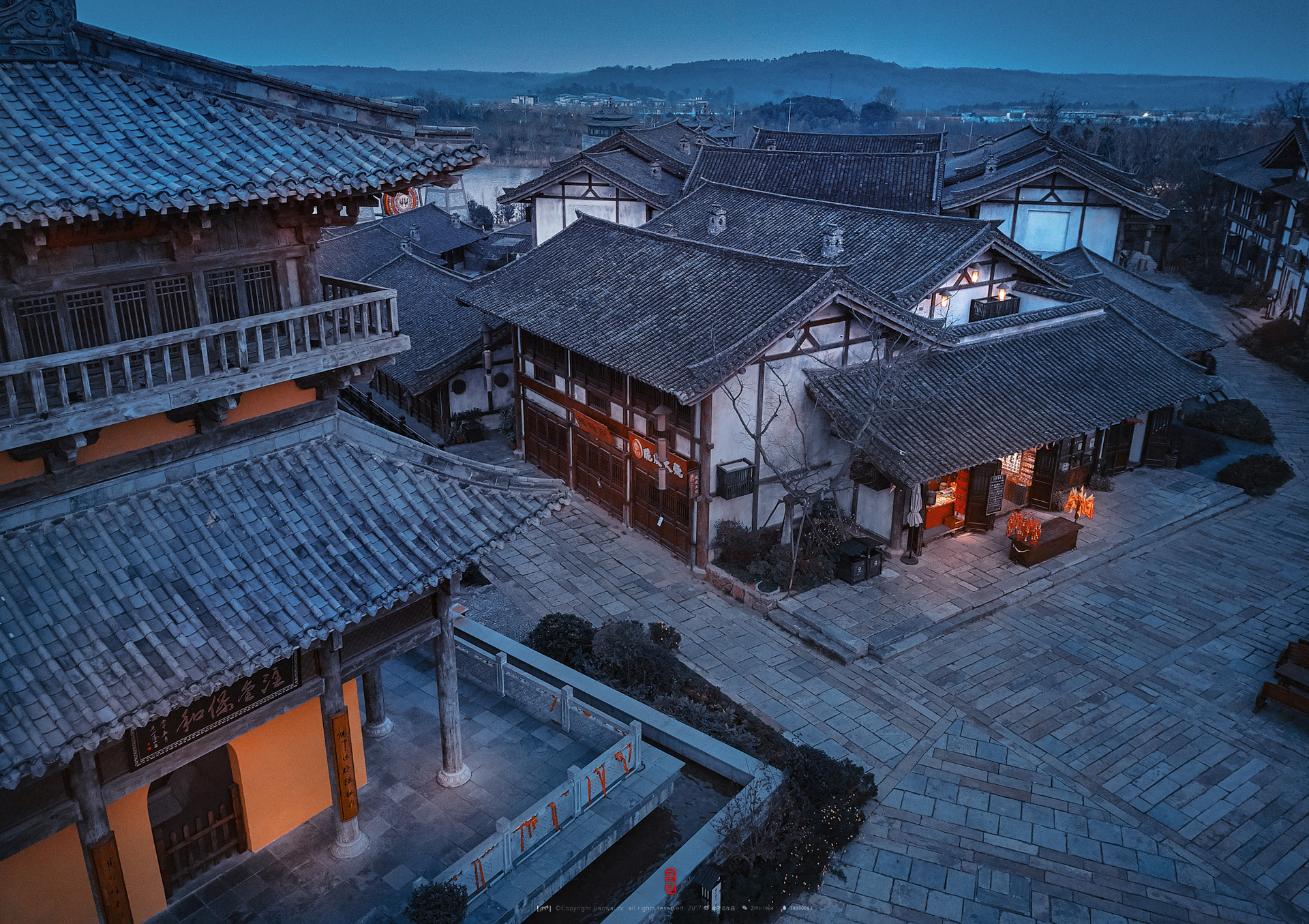 《东方盐湖城.月下篇》