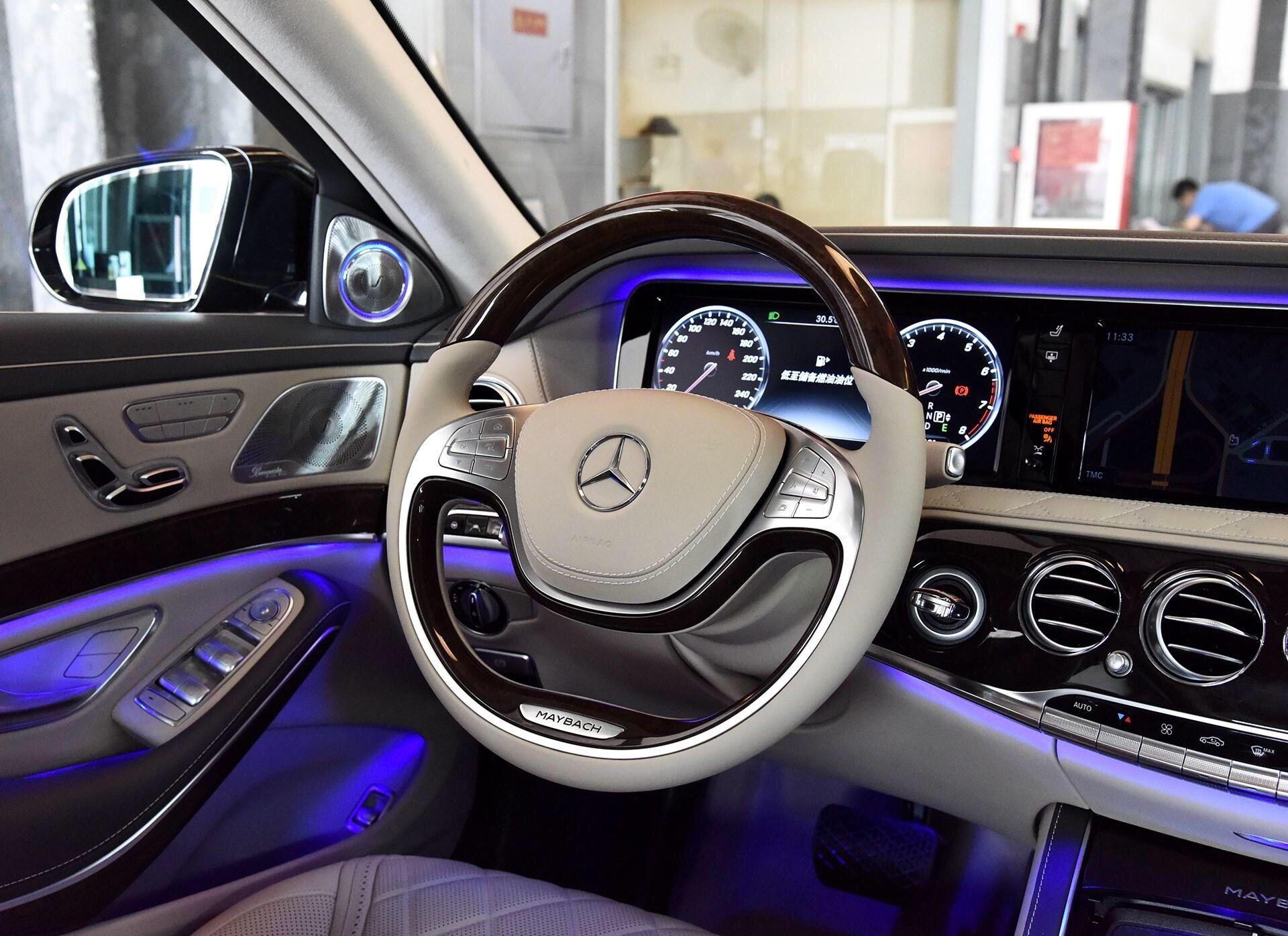 但晚上还有一个灯不能开-新浪汽车