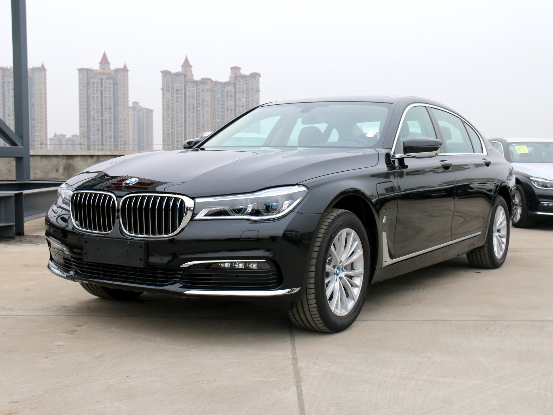 宝马的混动旗舰再升级,奥迪混动不再一枝独秀,开s级也没它抢眼