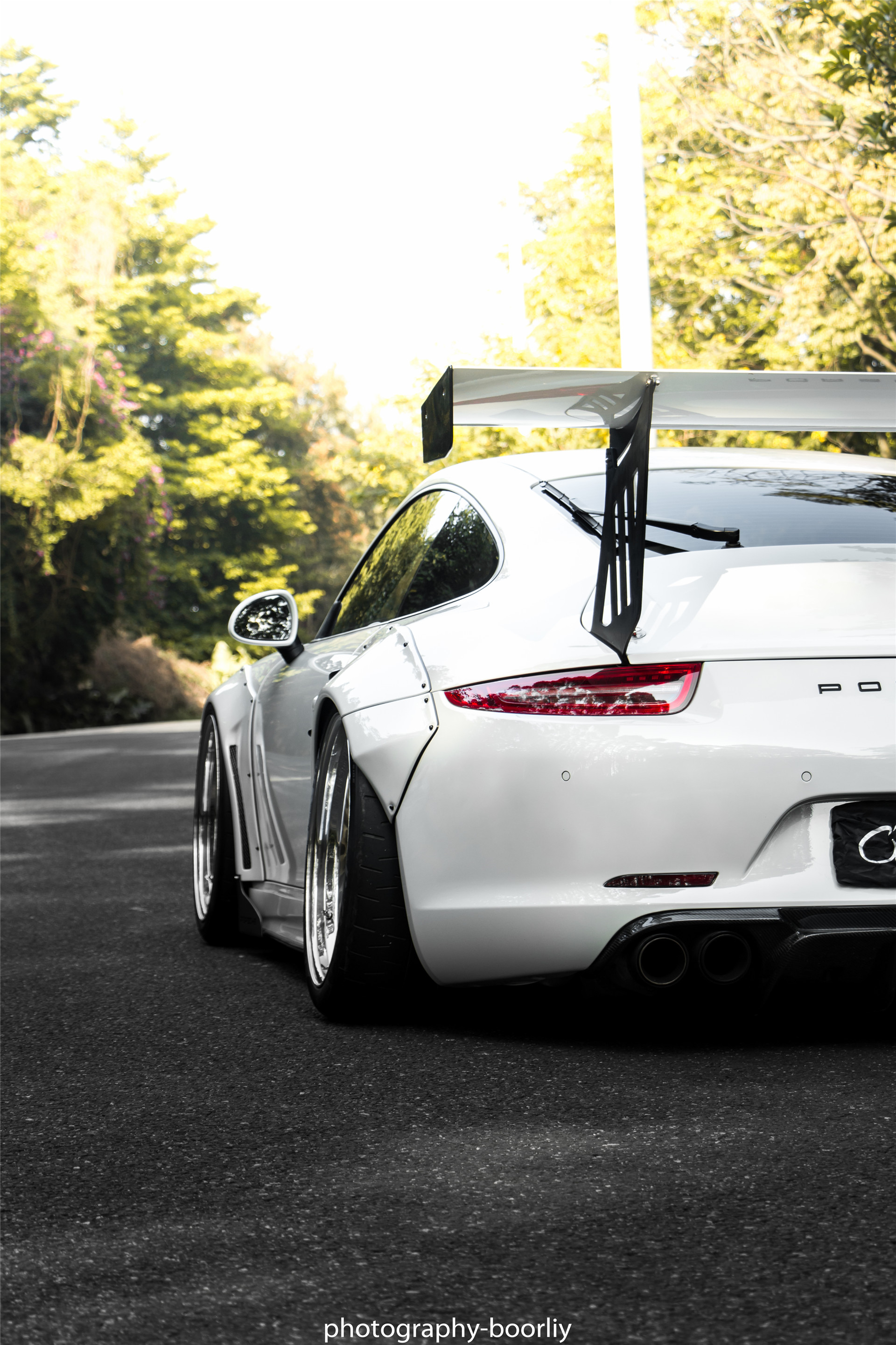 玩车多年终于实现梦想,广州车友打造出不一样的宽体保时捷911