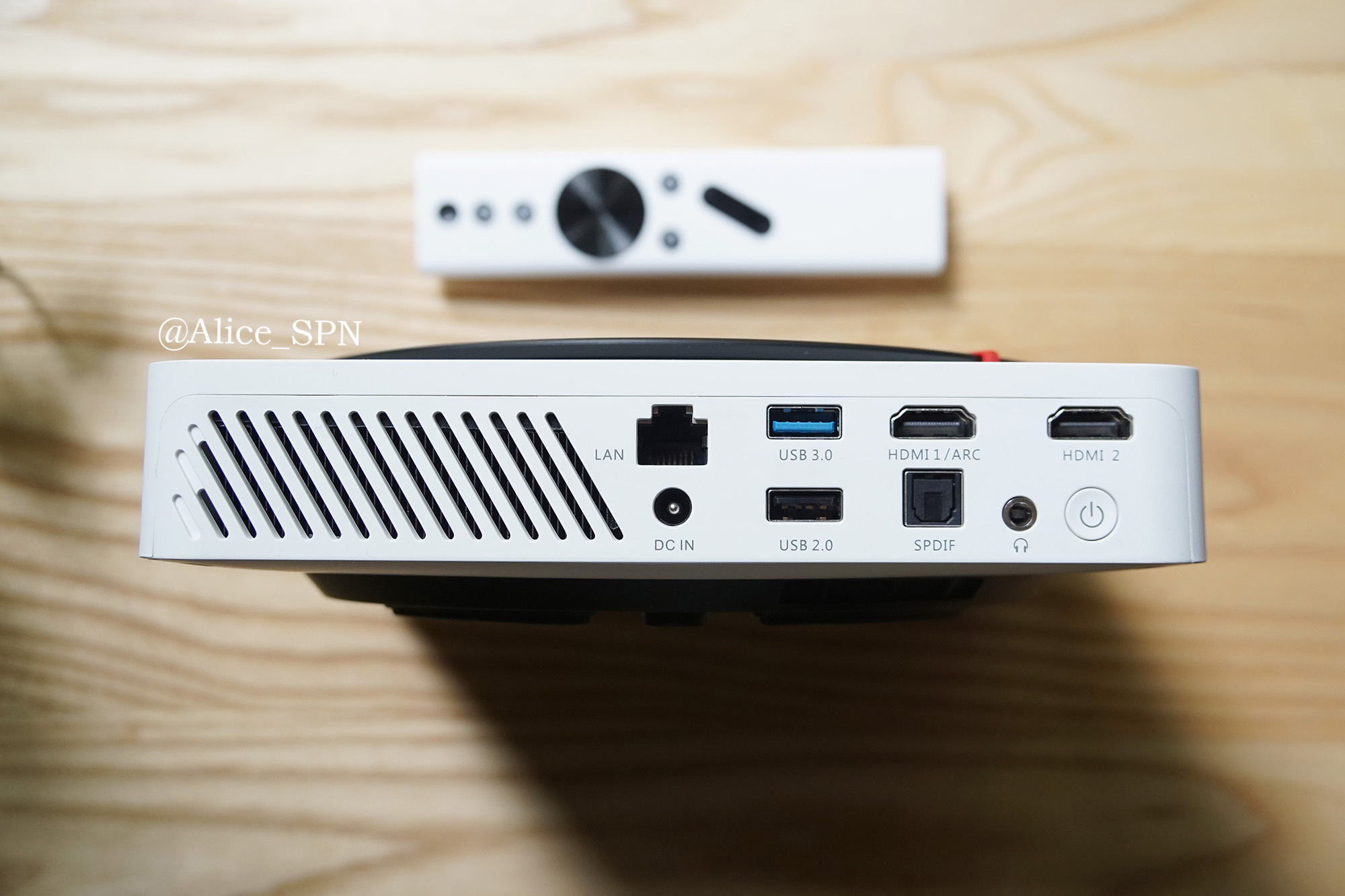 极米new z4x体验:一直想躺着看电影,它帮我实现了这个愿望