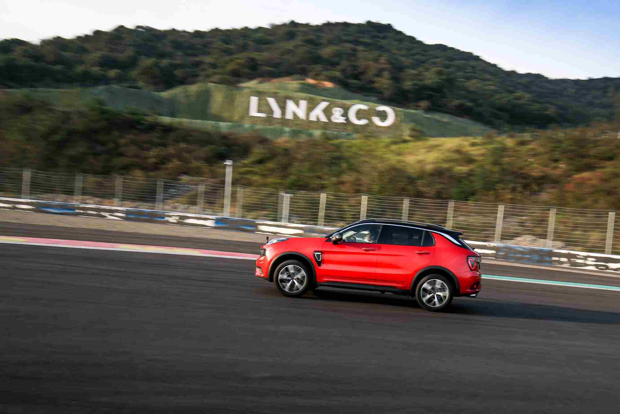 试驾领克01劲pro "底气"大于勇气 够硬气!