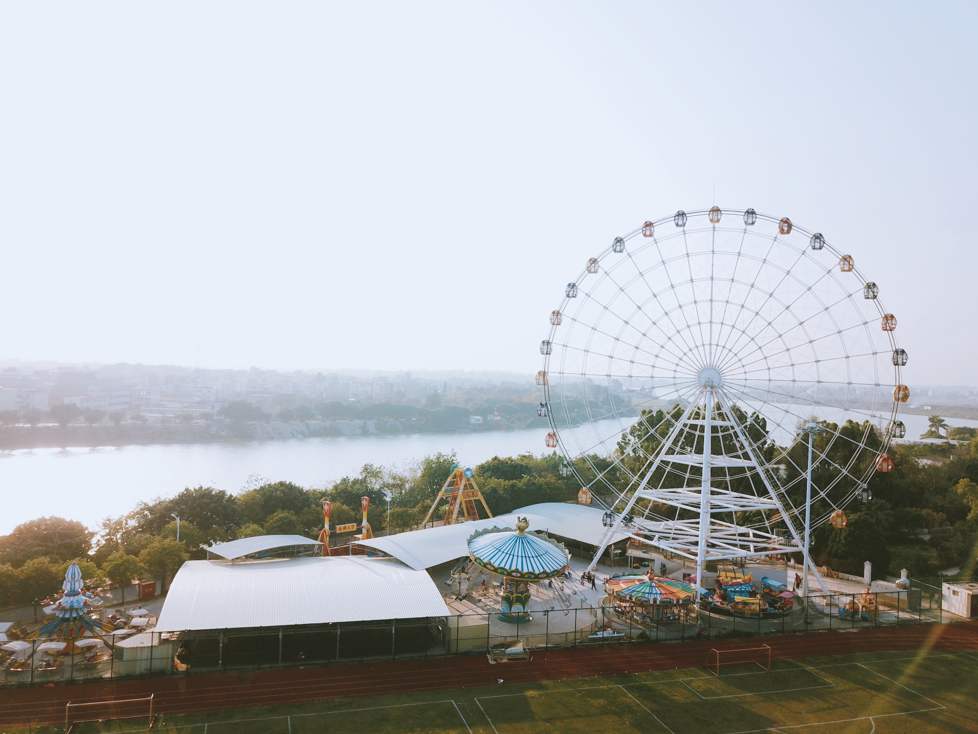 过年前航拍吴川江心岛最美的摩天轮,祝大家狗年大吉,步步高升