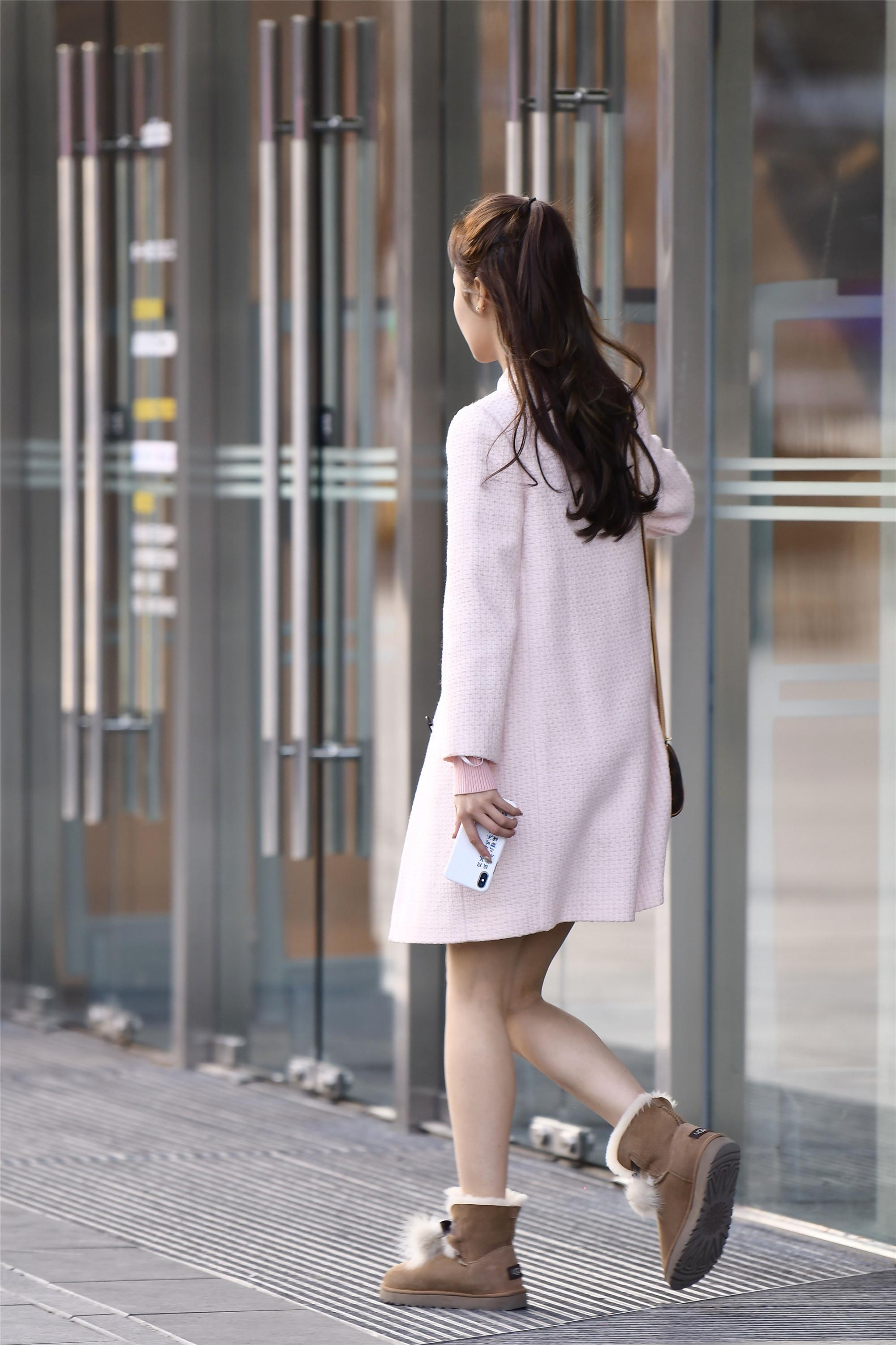 冬季里米色风衣带来的不仅仅是温暖