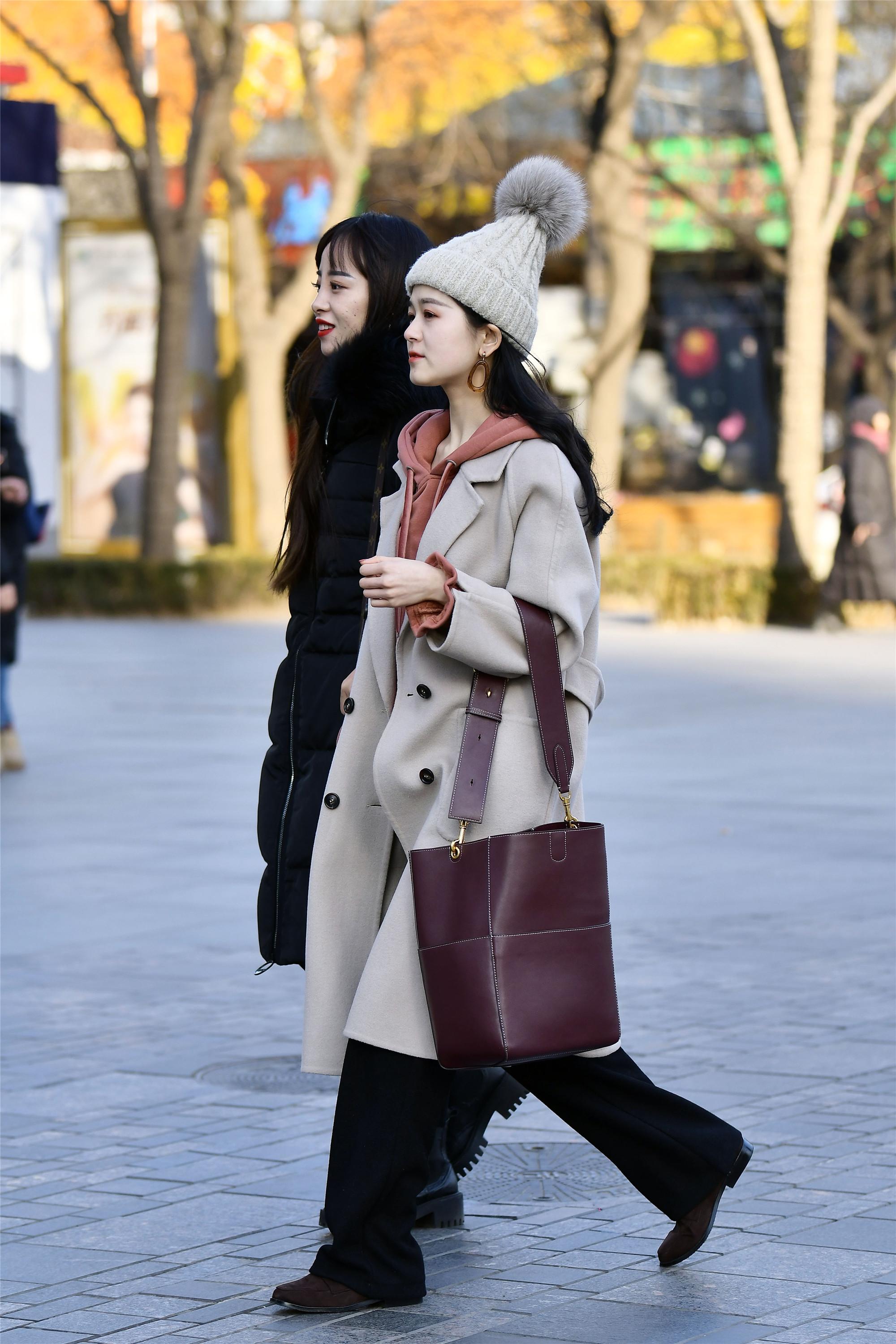 逛街需要有一个懂你的闺蜜