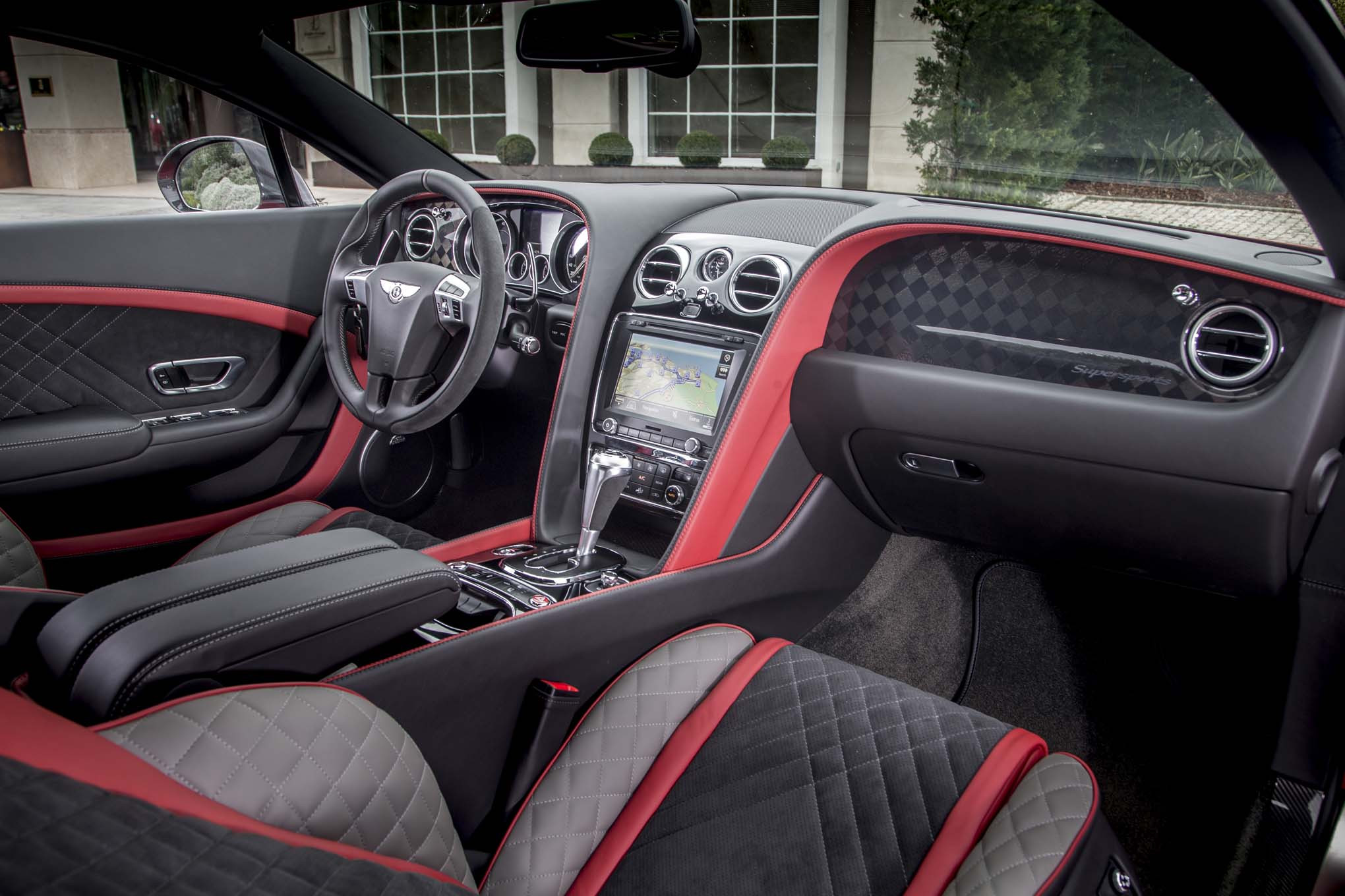 你心目中的宾利就只是出入豪华酒店的富人座驾吗?