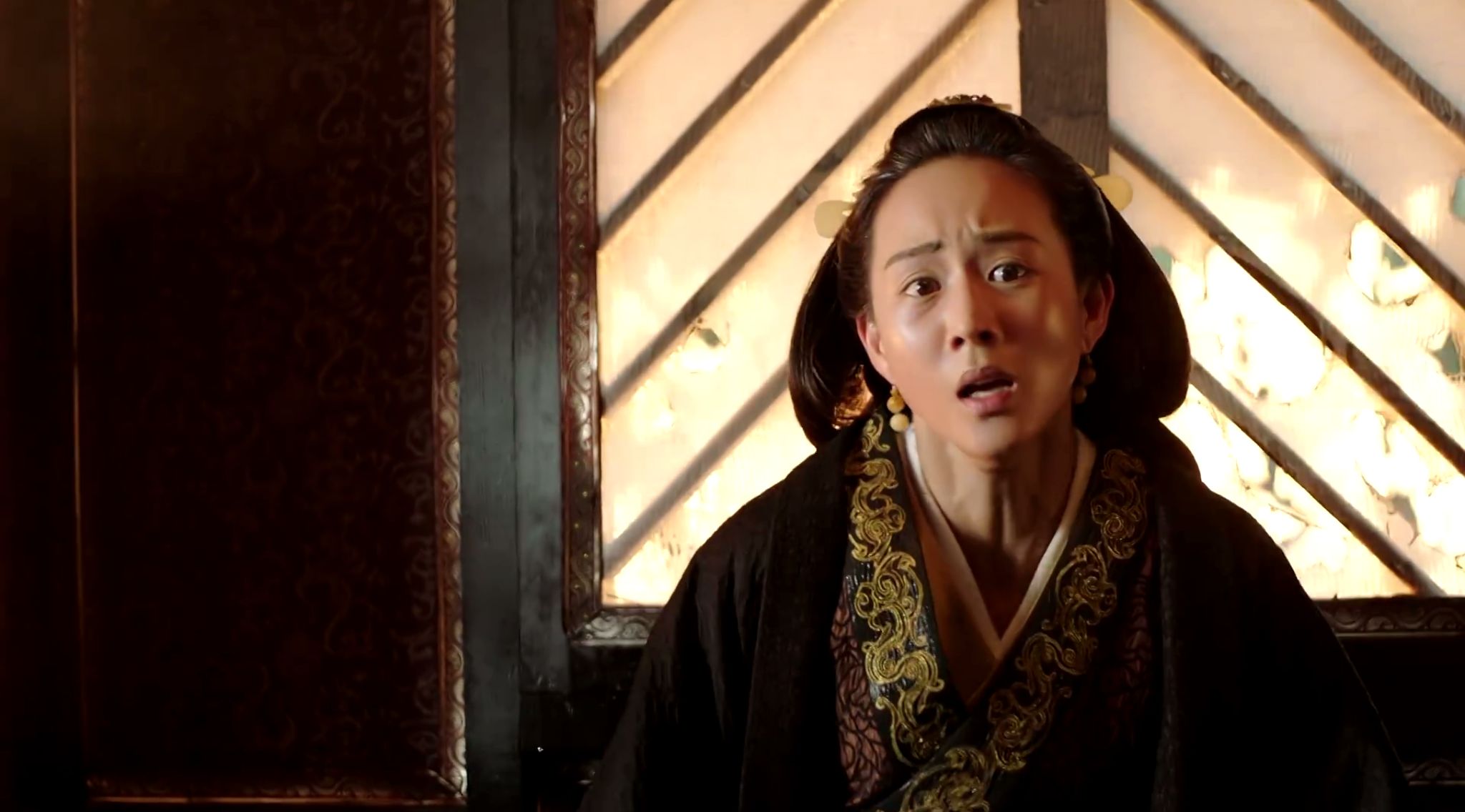 《虎啸龙吟》柏灵筠被活生生烧死,这件事是不是司马懿做的?