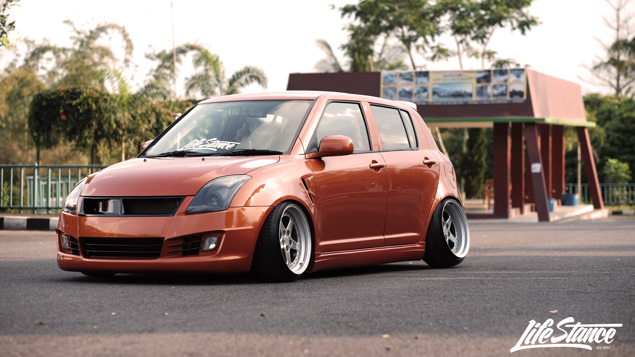 来看看铃木雨燕改装鉴赏