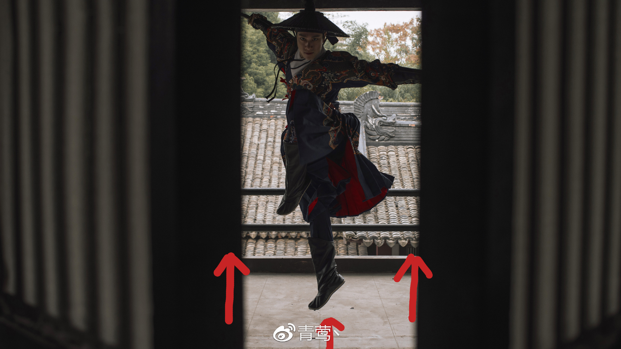 男性汉服摆姿推荐英气十足的拍照姿势大全