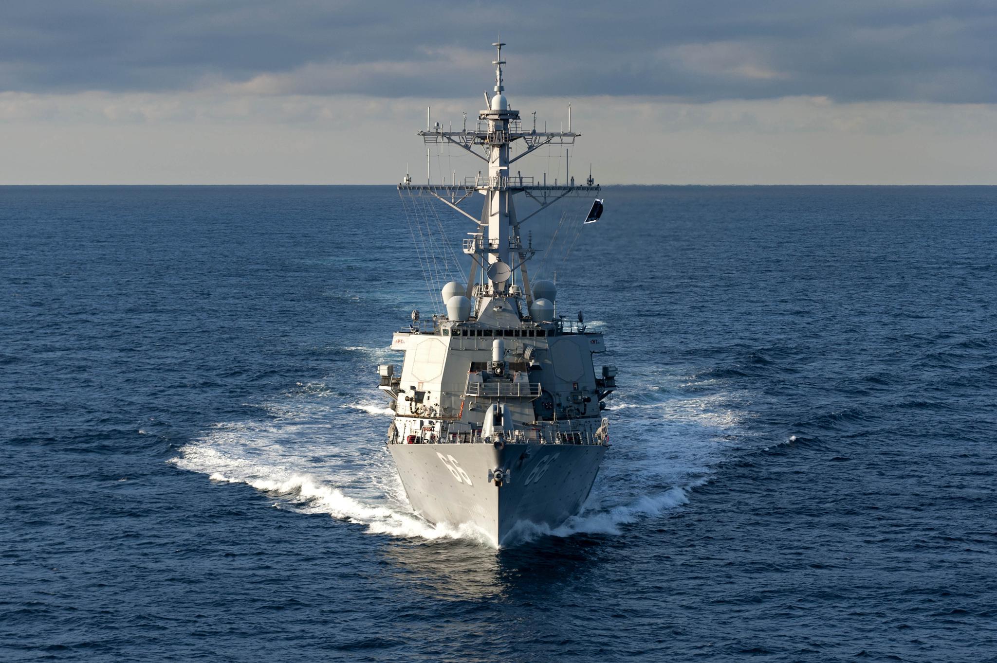 美国海军的阿利伯克级宙斯盾驱逐舰