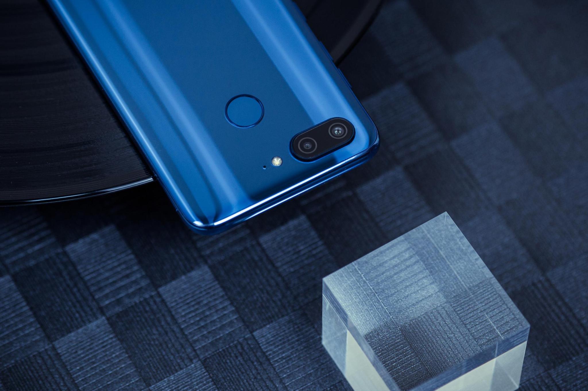 金立s11图赏:3d曲面机身美不胜收