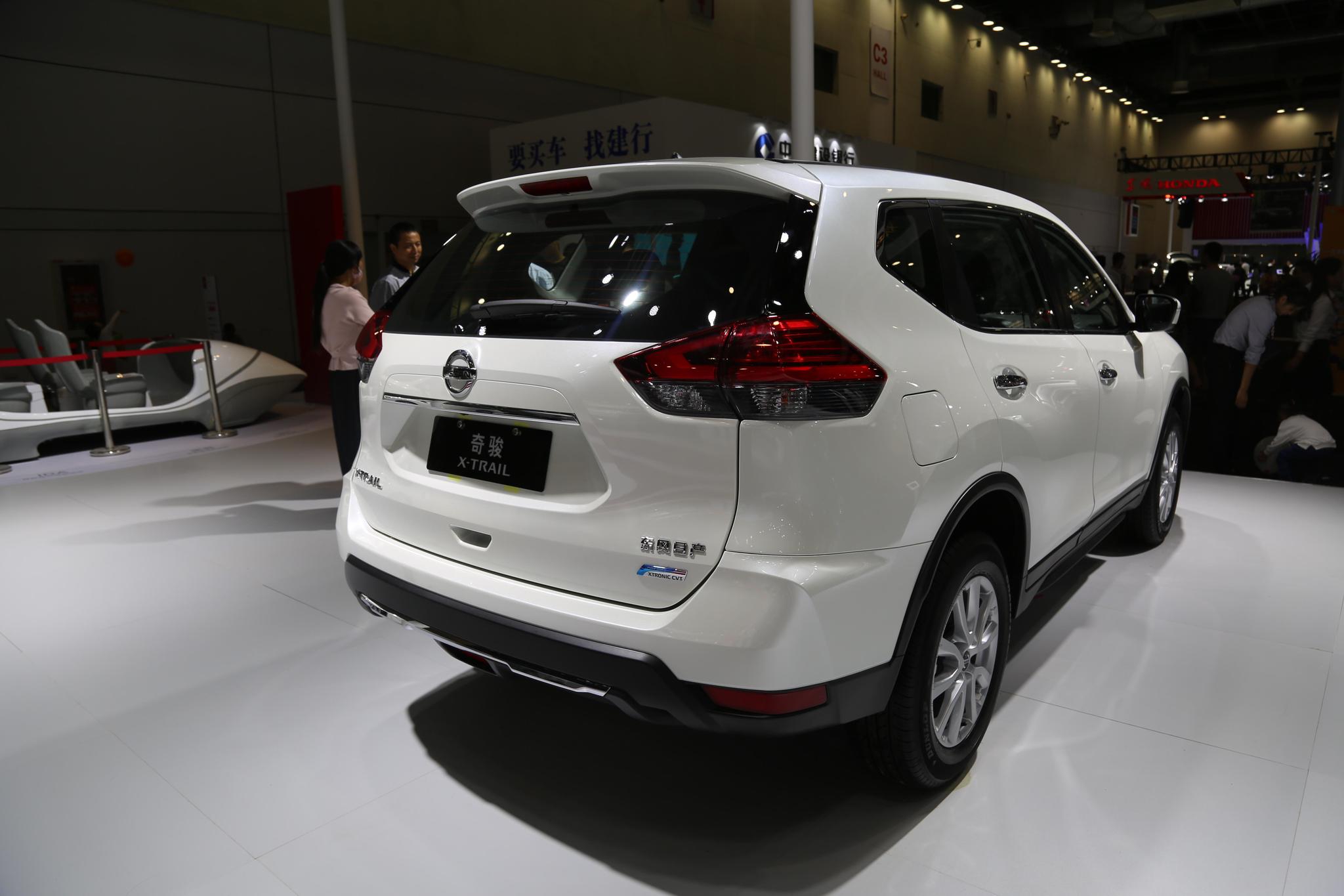 东风日产奇骏,20万级别紧凑型suv,车展实拍!