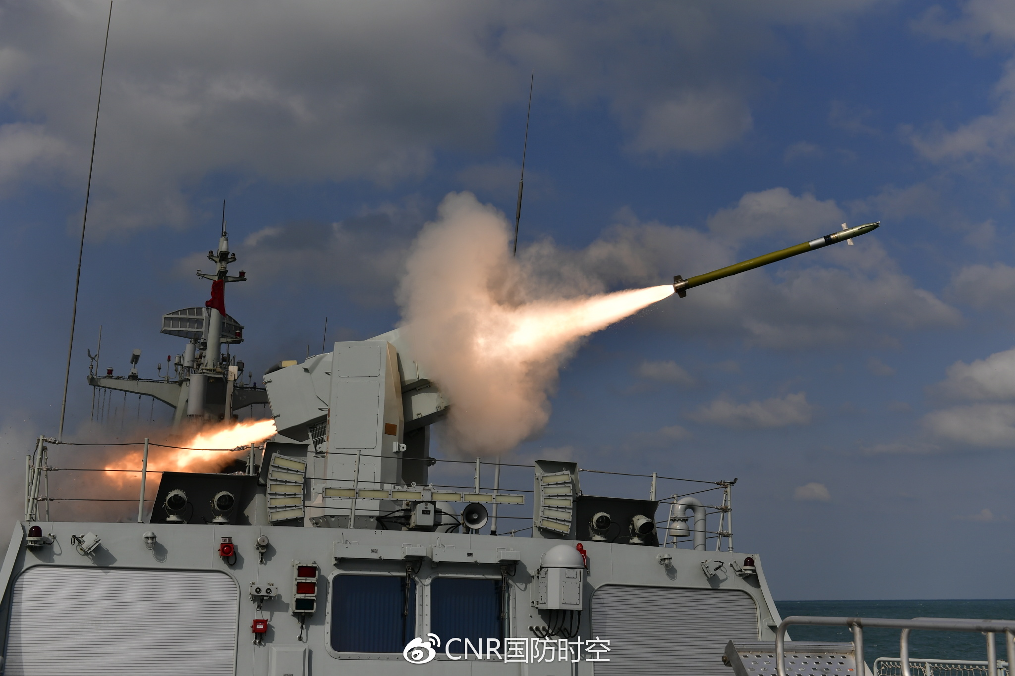 齐聚东海,考核某型水面舰艇防空反导能力|海军|导弹|反导_新浪新闻
