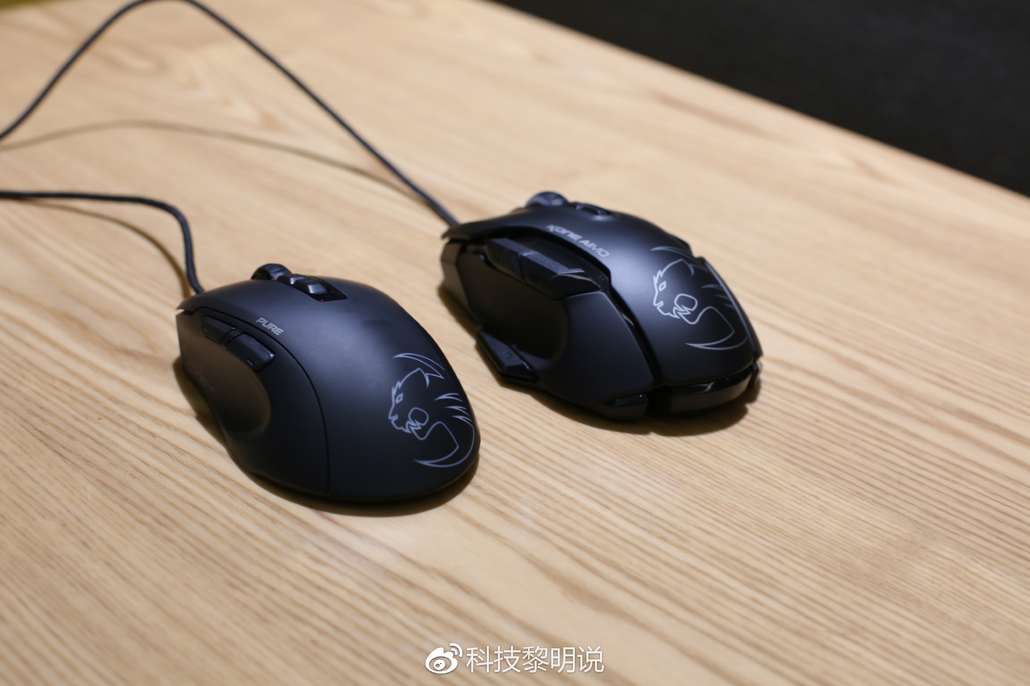 你离吃鸡只差一个ta冰豹konepure游戏鼠标体验