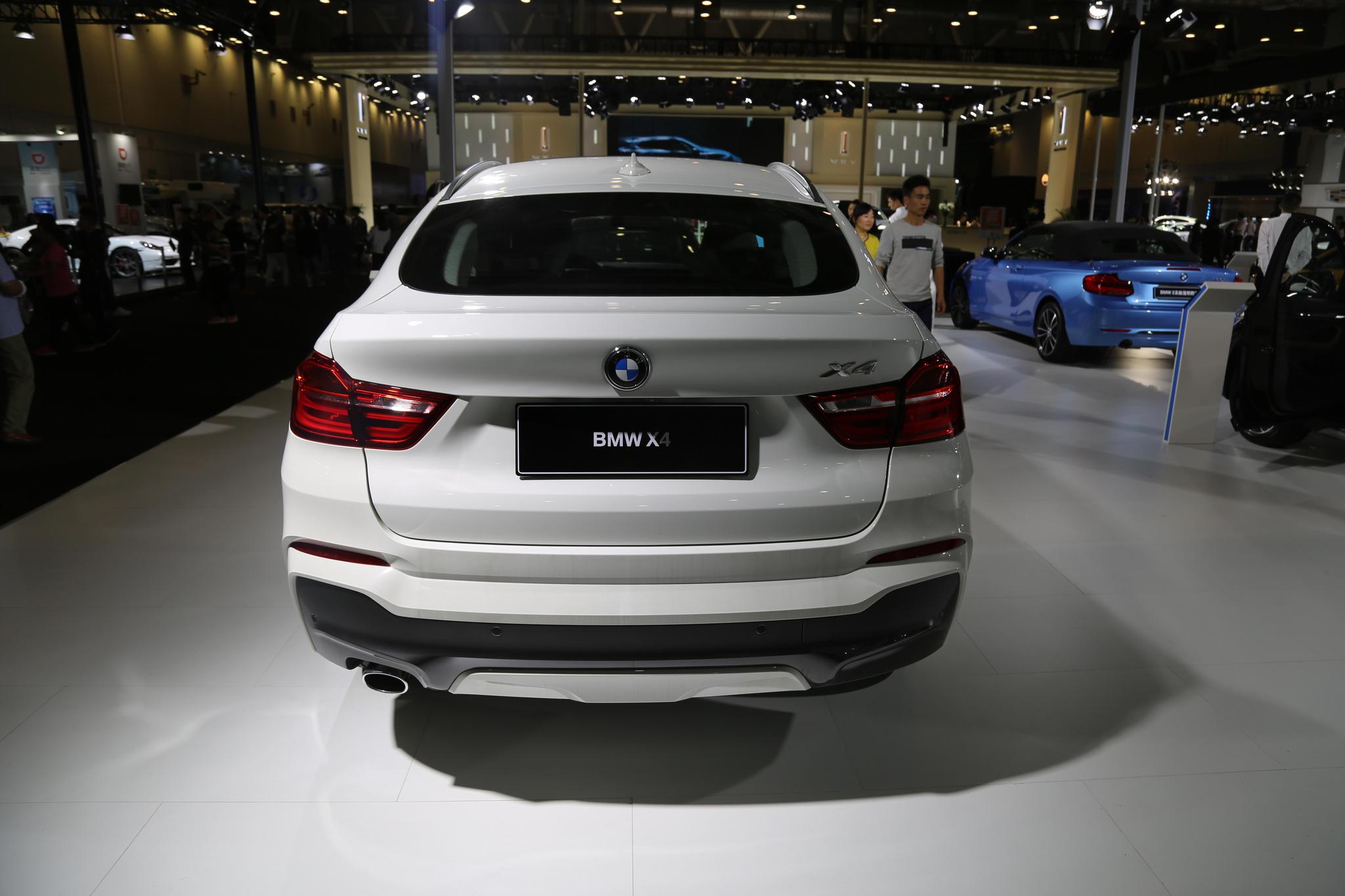 宝马bmw x4,60万级别双门轿跑车,车展实拍!