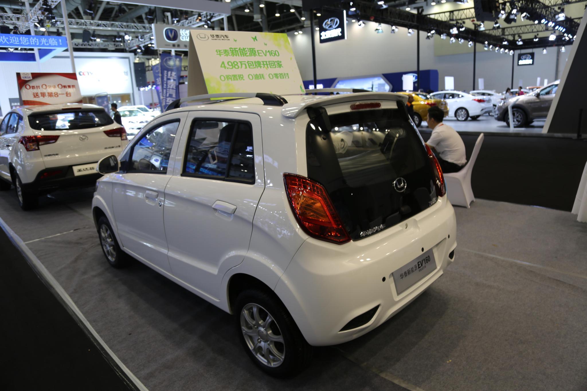 华泰新能源ev160,5万级别微型纯电动轿车,车展实拍!