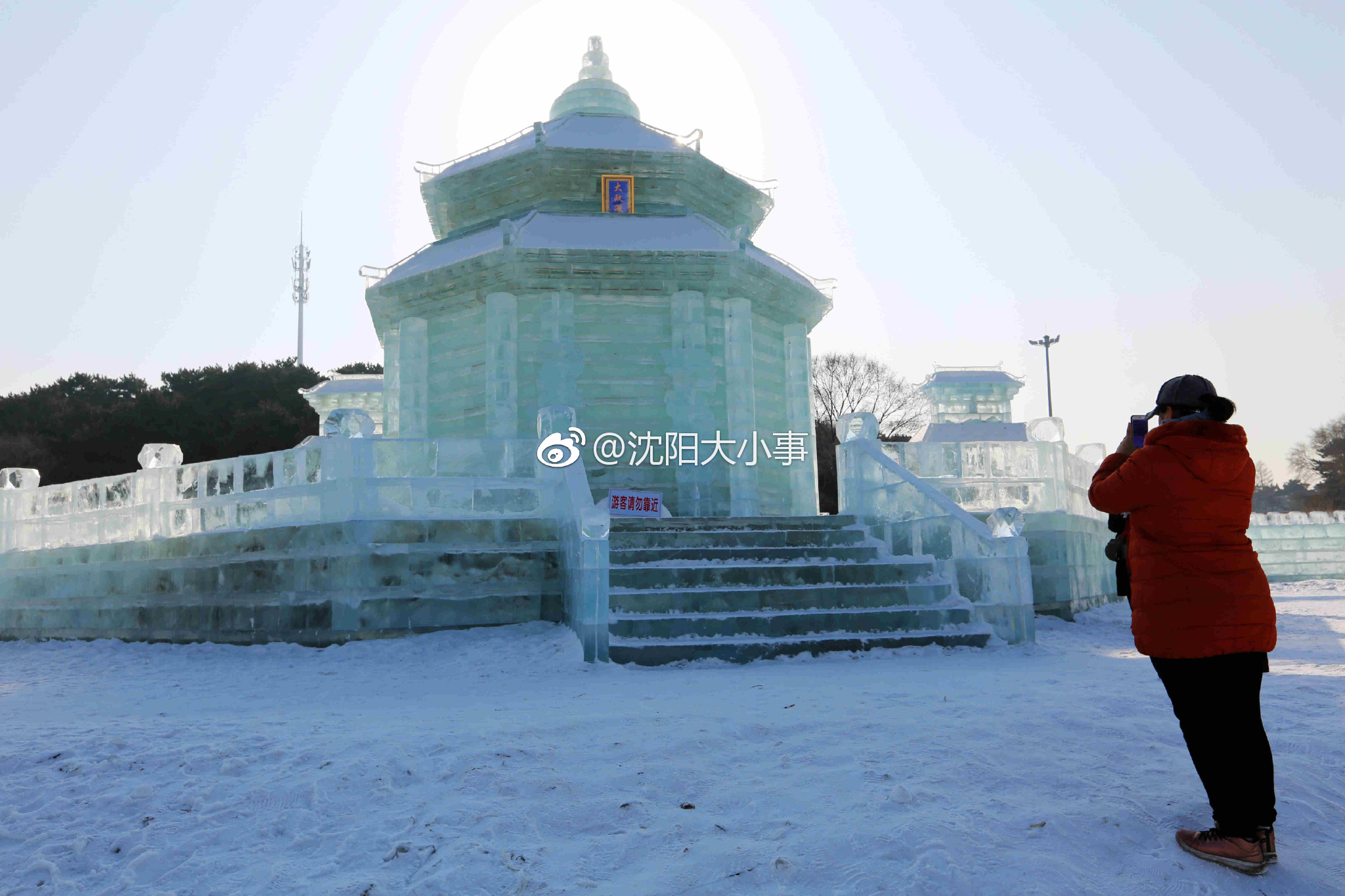 沈阳故宫大政殿冰灯亮相盛京灯会